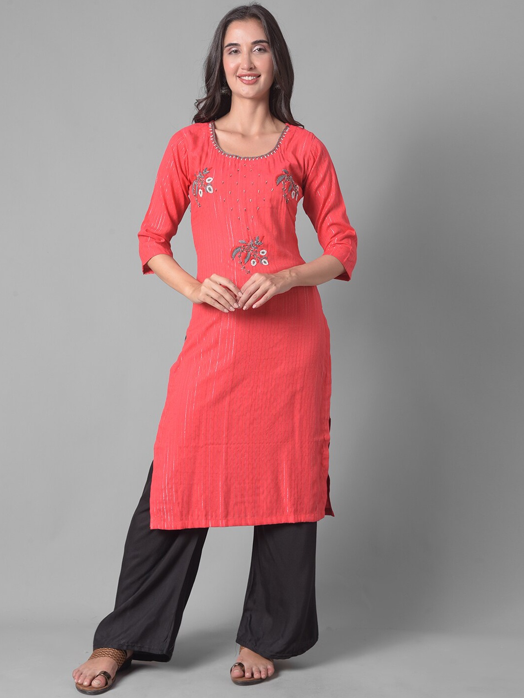 

Dollar Missy Floral Embroidered Round Neck Thread Work Regular Kurta, Red