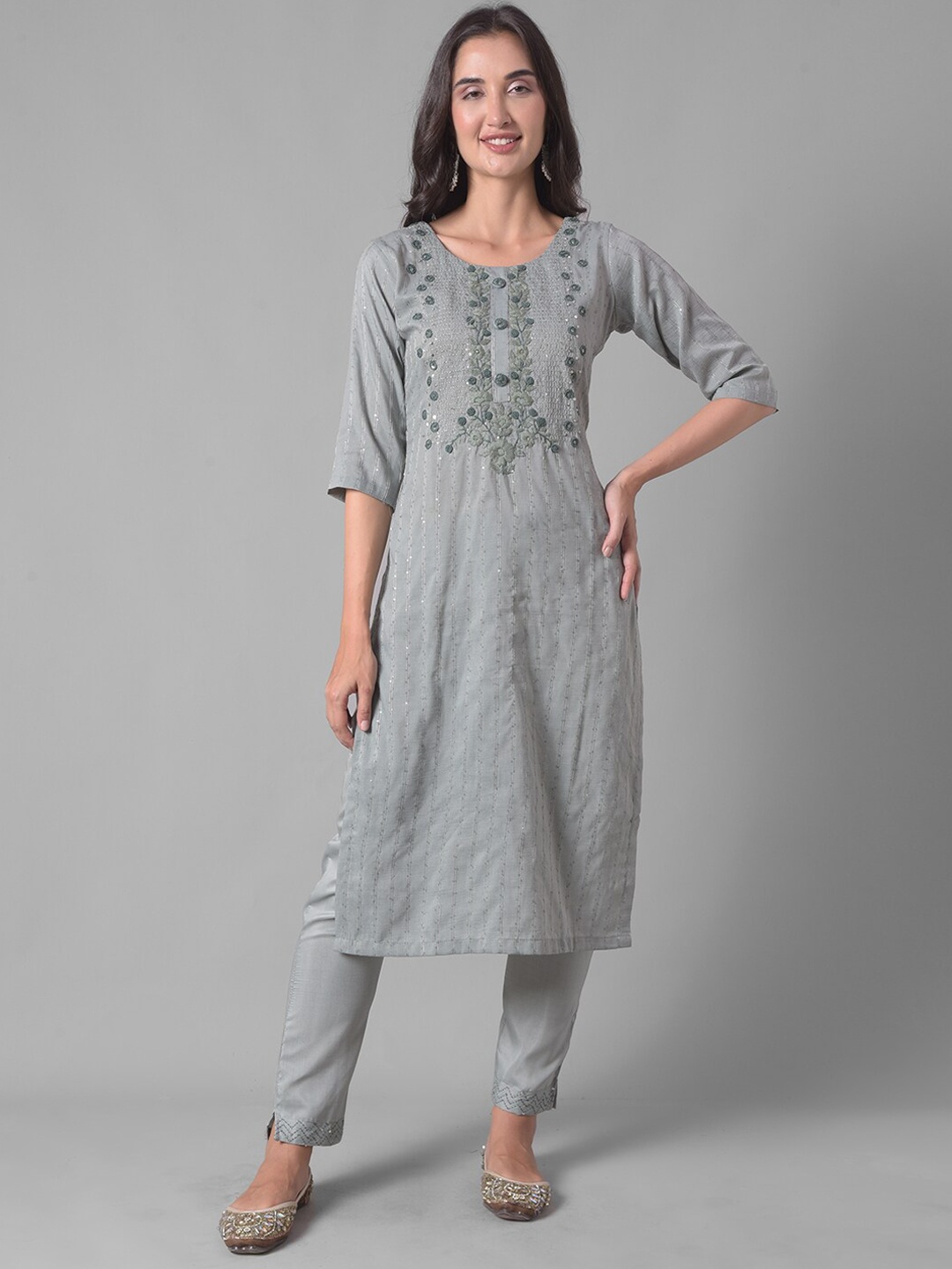 

Dollar Missy Floral Embroidered Thread Work Straight Kurta with Trousers, Grey