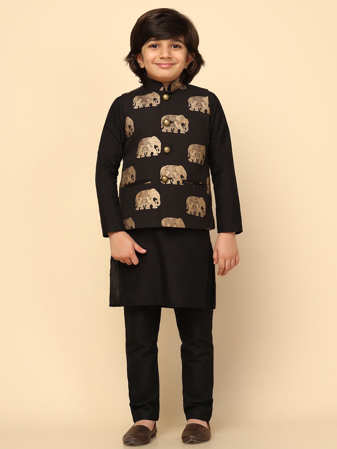 

KISAH Boys Mandarin Collar Kurta With Pyjamas & Woven Design Nehru Jacket, Black