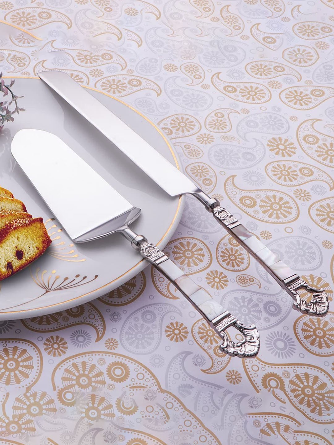 

Furbo Hollow Handle Grey 2 Pieces Stainless Steel Cake Server & Knife
