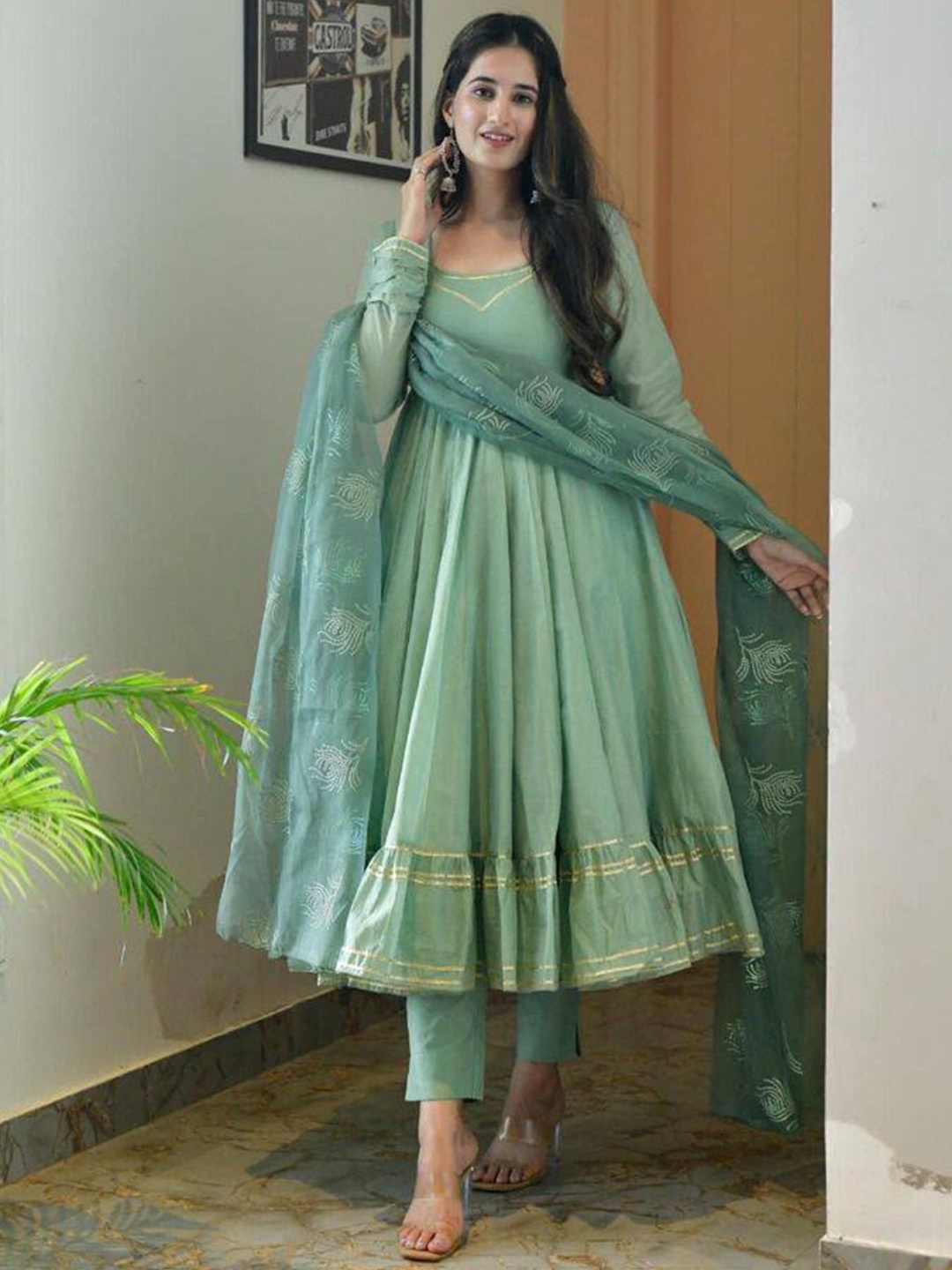 

BLACK SCISSOR Embroidered Round Neck Gotta Patti Anarkali Kurta With Trousers & Dupatta, Green
