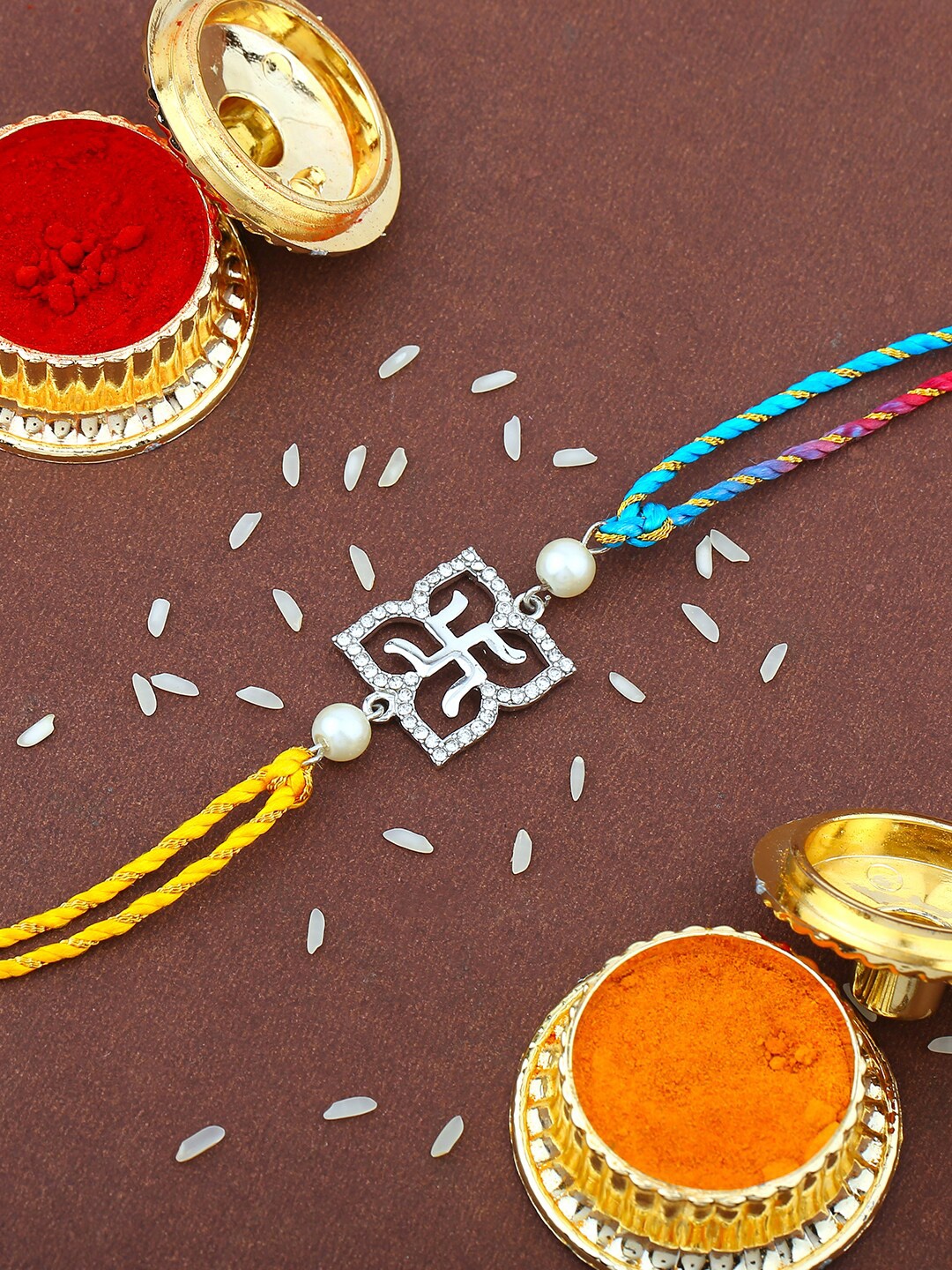 

Estele Set Of 2 Bhaiya Bhabhi Thread Rakhis, White