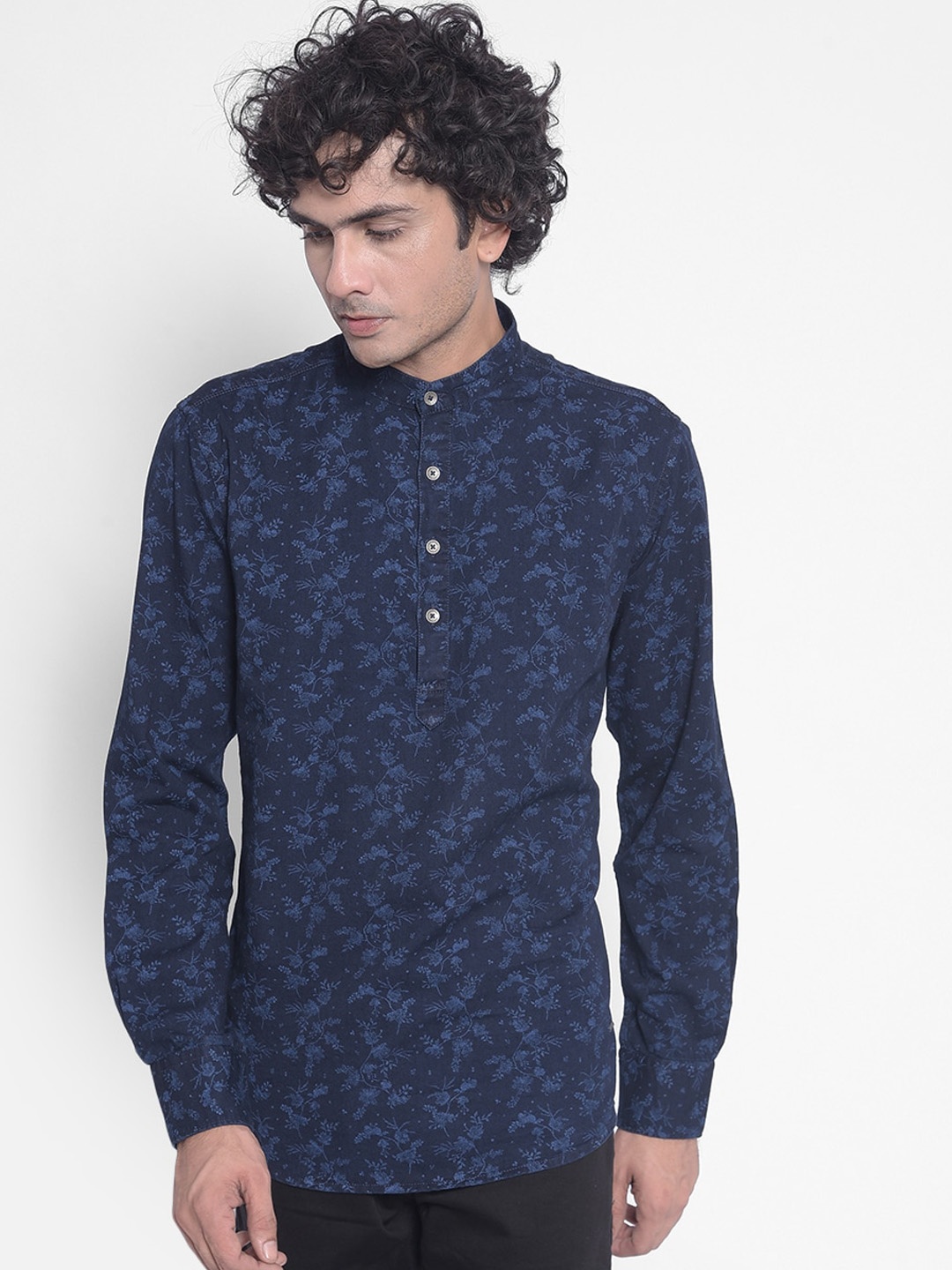 

Crimsoune Club Floral Printed Band Collar Pure Cotton Kurta, Navy blue