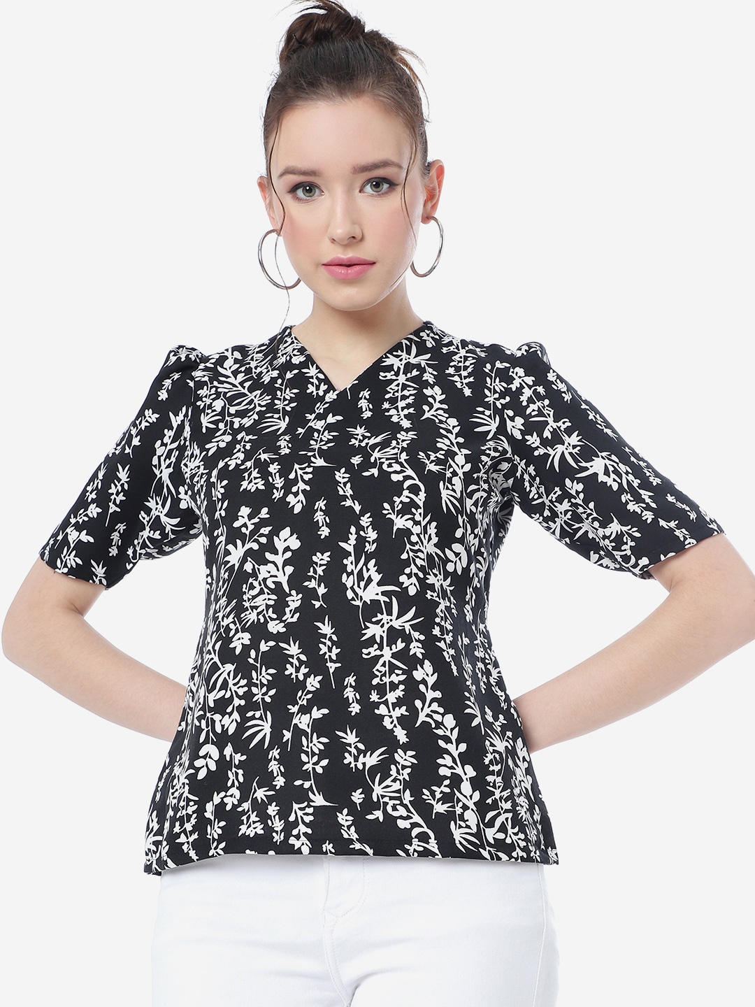 

CLEMIRA Floral Printed V-Neck Puff Sleeve Crepe Top, Black