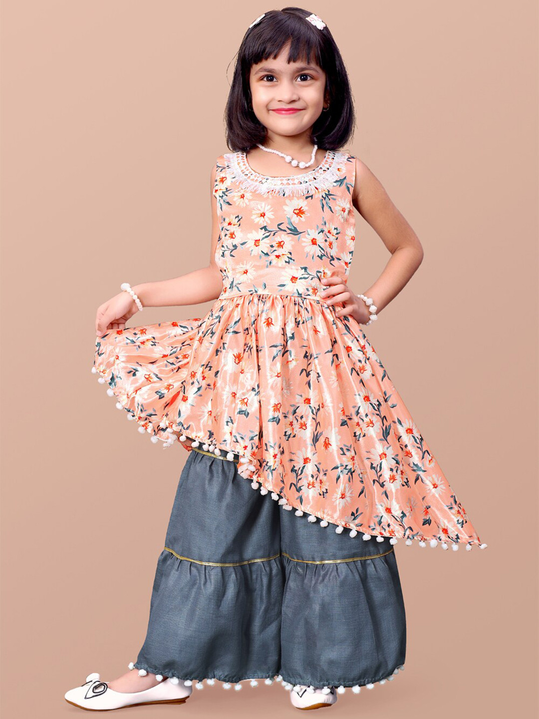 

BAESD Girls Floral Printed Sleeveless Pleated Kurta Set, Peach