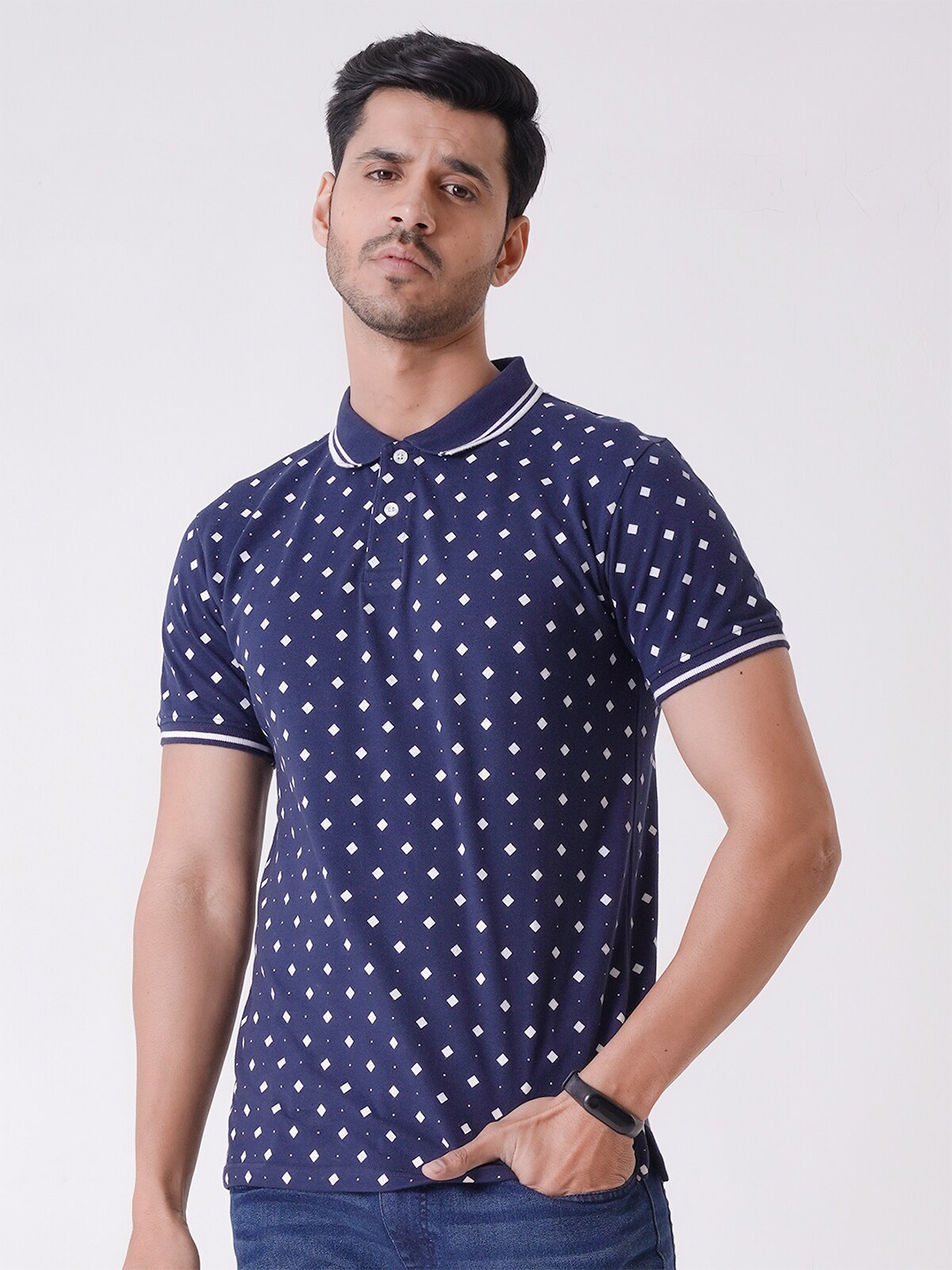 

UrbanMark Polka Dot Printed Polo Collar Casual T-shirt, Navy blue