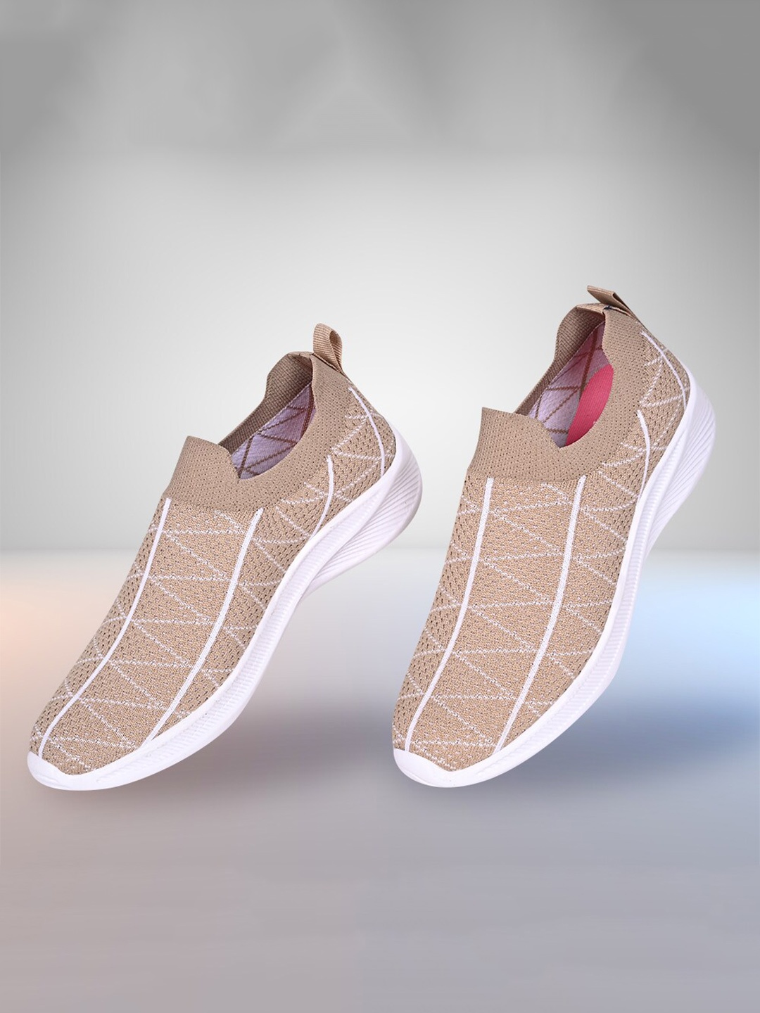 

TPENT Women Super Grip EVA Textile Running Shoes, Beige