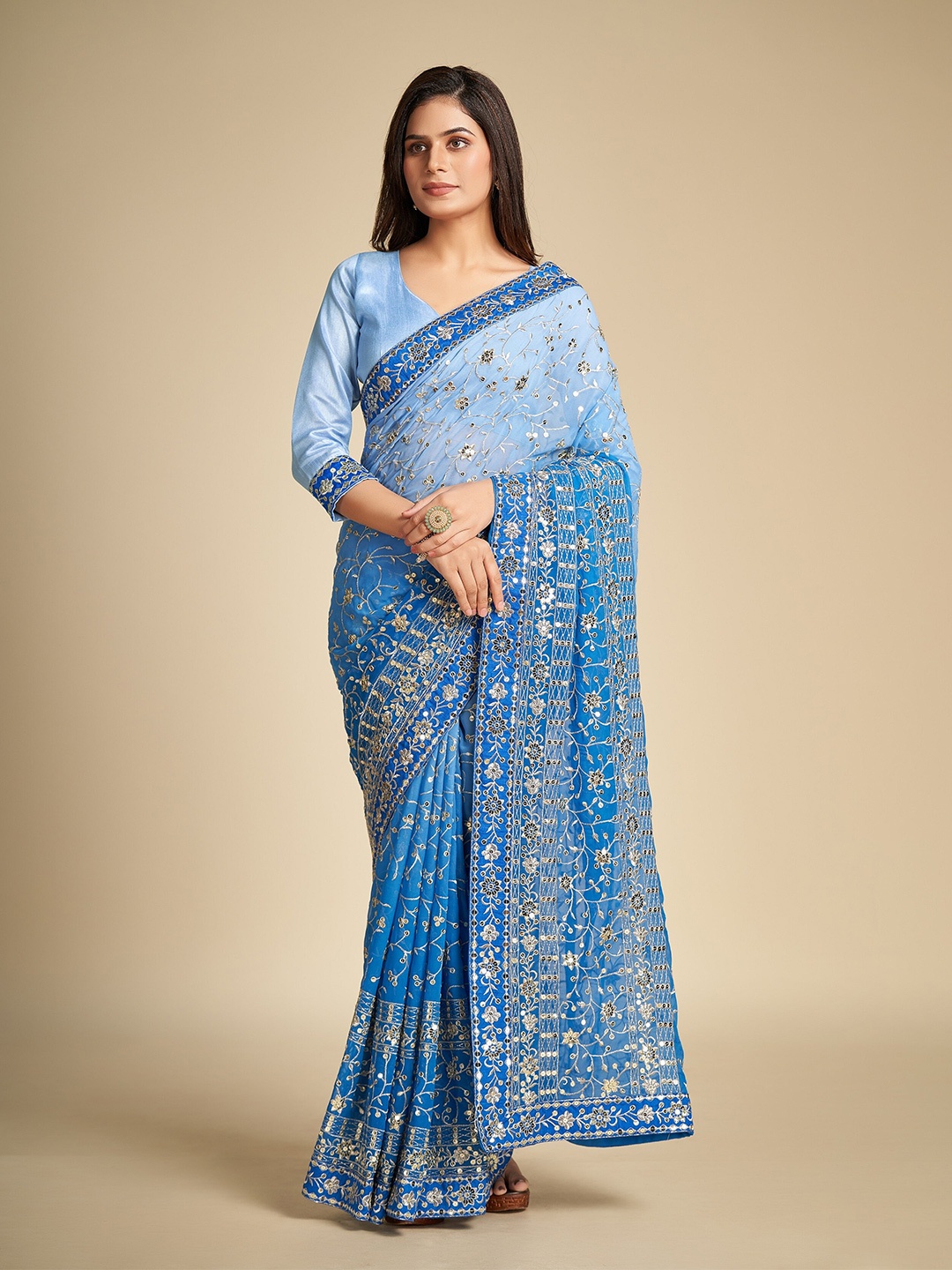 

Trendmalls Embellished Beads and Stones Pure Georgette Saree, Turquoise blue