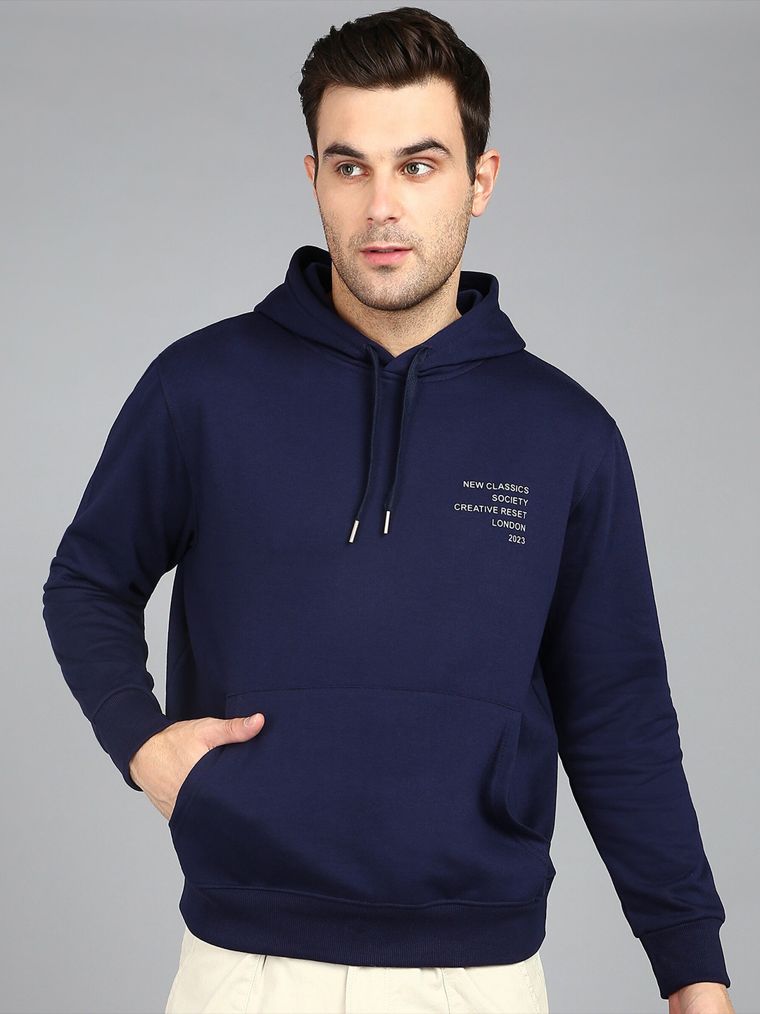 

Alan Jones Hooded Long Sleeve Sweatshirt, Navy blue