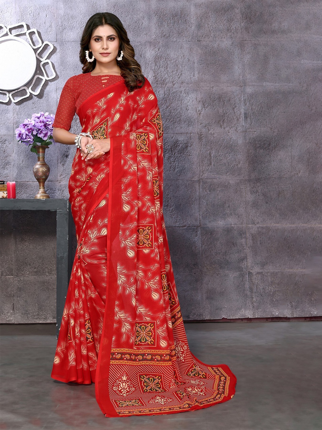 

KALINI Floral Printed Saree, Red