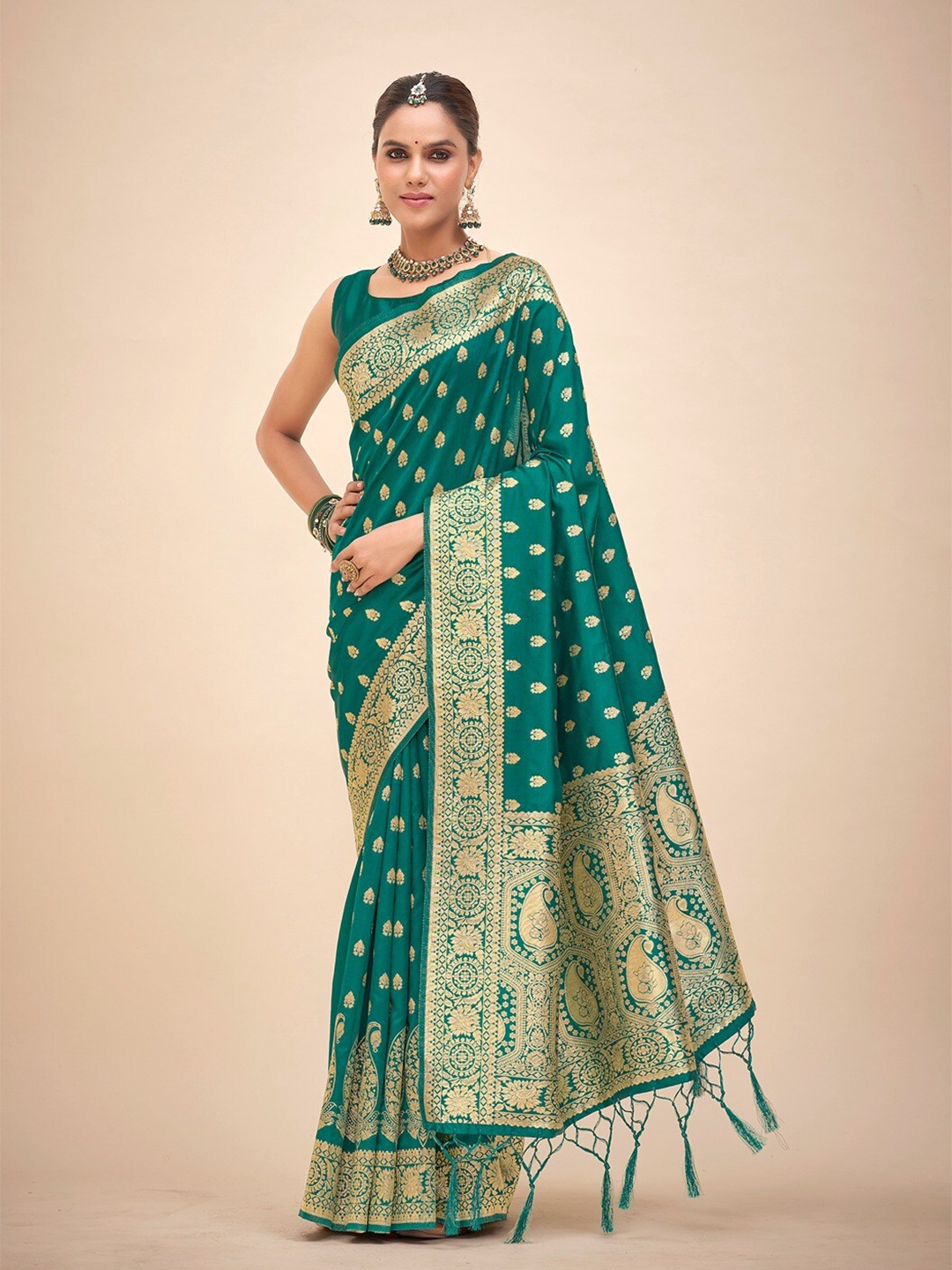 

Mitera Sea Green & Gold-Toned Ethnic Motifs Woven Design Zari Banarasi Saree
