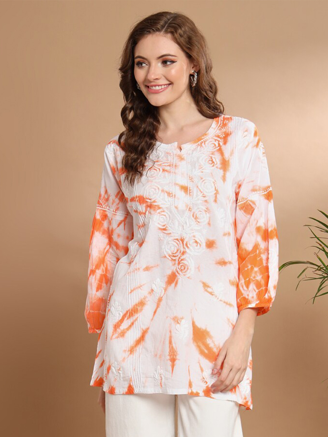 

Ethnava Floral Embroidered Thread Work Pure Cotton Kurti, White