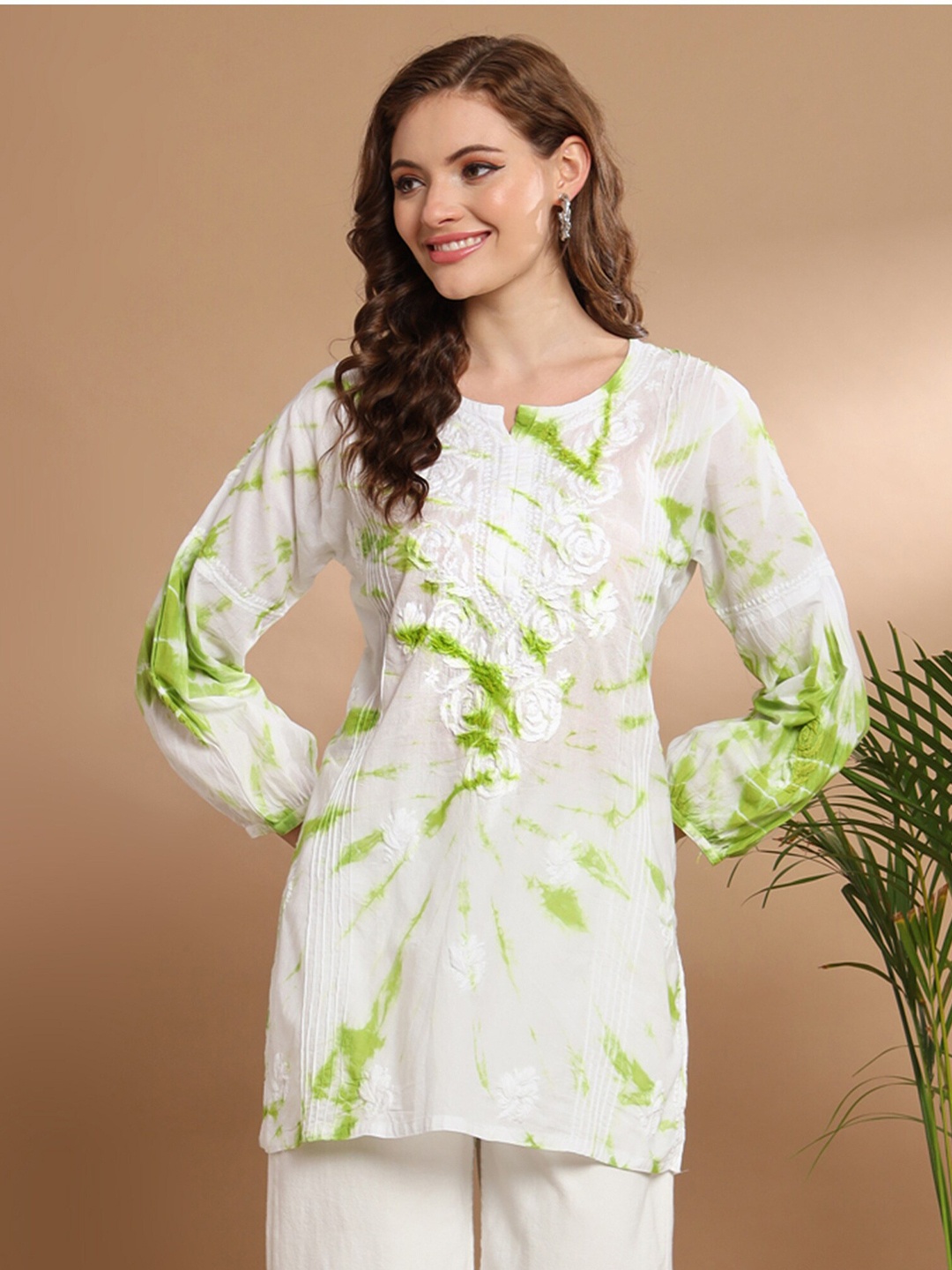 

Ethnava Floral Embroidered Thread Work Pure Cotton Kurti, White