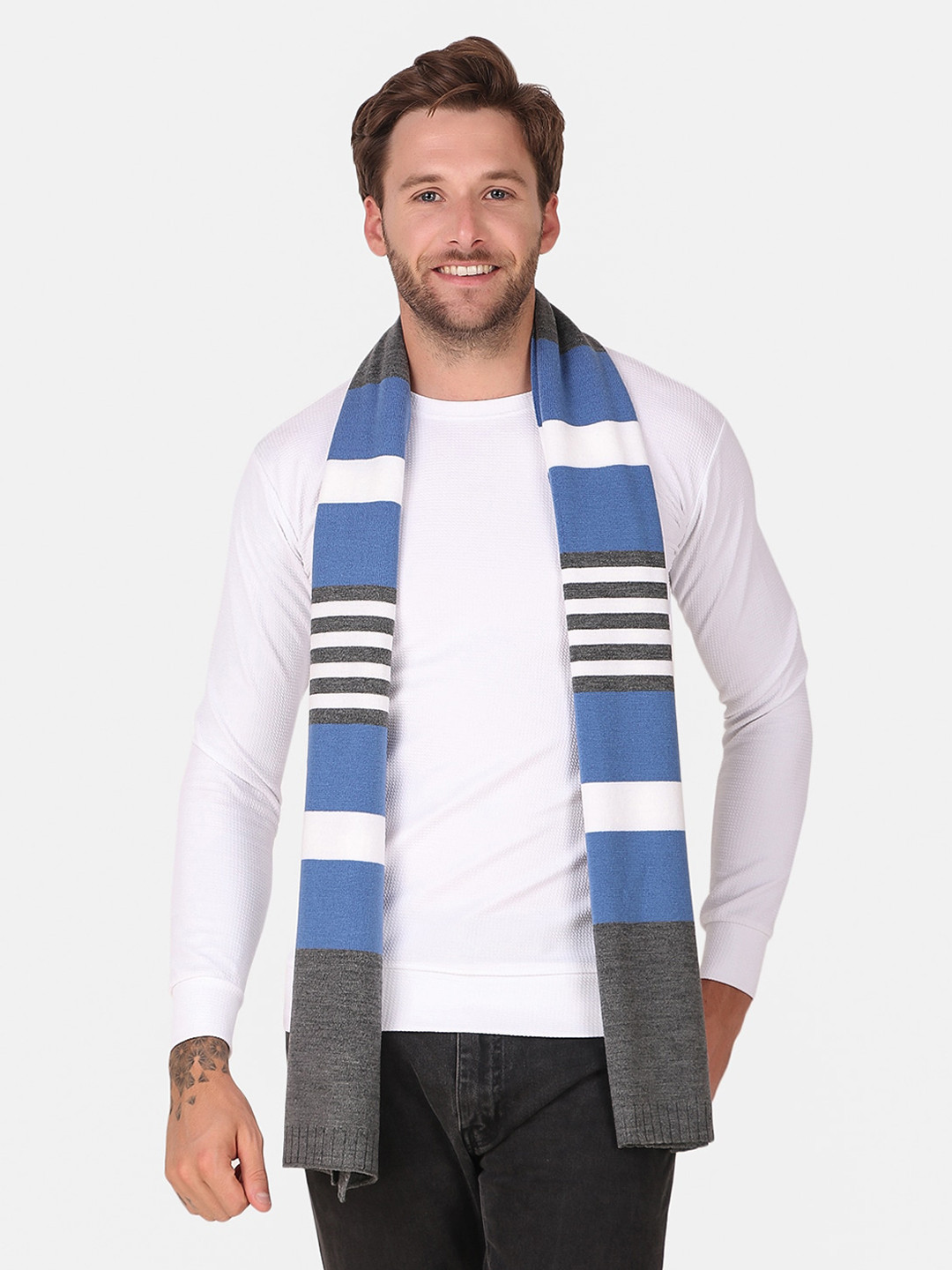 

YARNSMITH Striped Acrylic Muffler, Blue