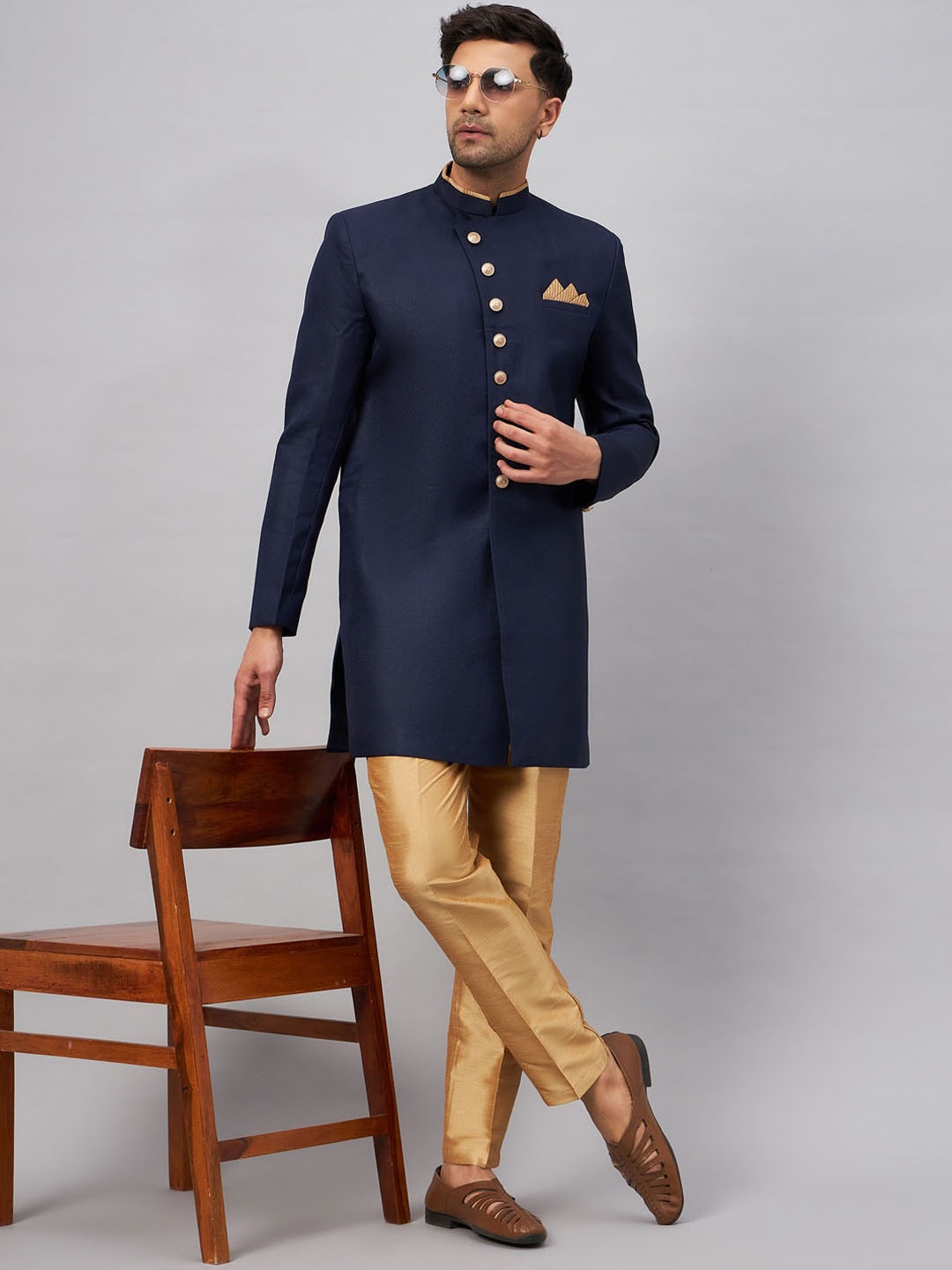 

VASTRAMAY Indowestern Sherwani Set, Navy blue