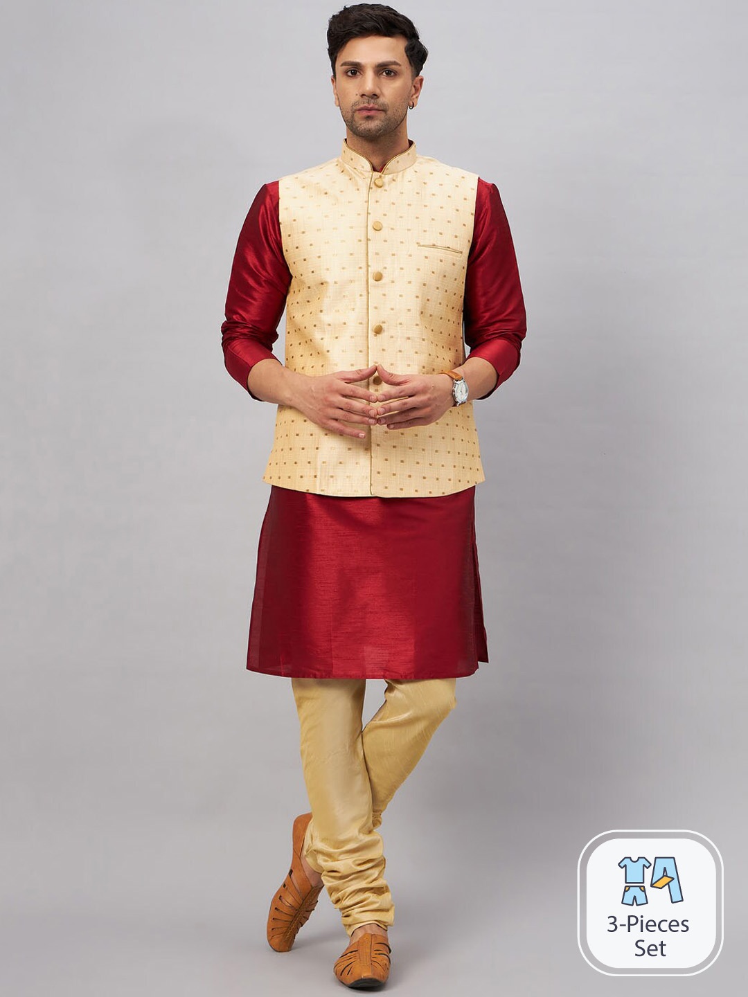 

VASTRAMAY Kurta Pyjama With Nehru Jacket, Maroon