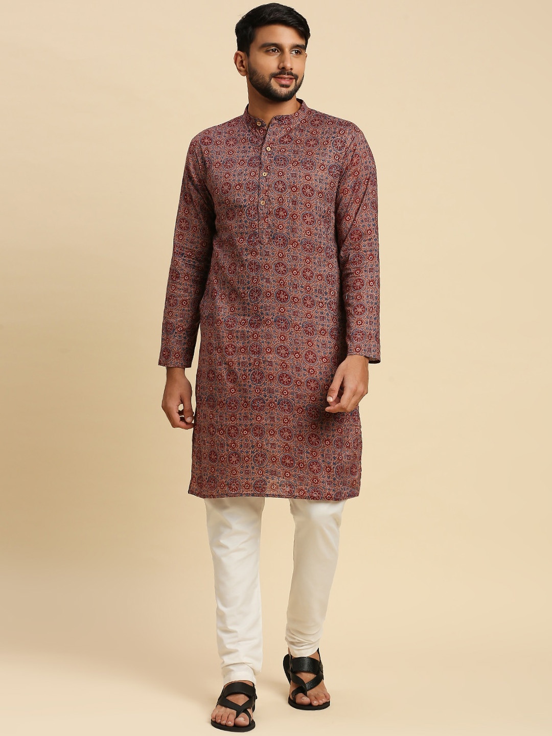 

Anubhutee Ethnic Motifs Printed Mandarin Collar Long Sleeve Pure Cotton Straight Kurta, Maroon