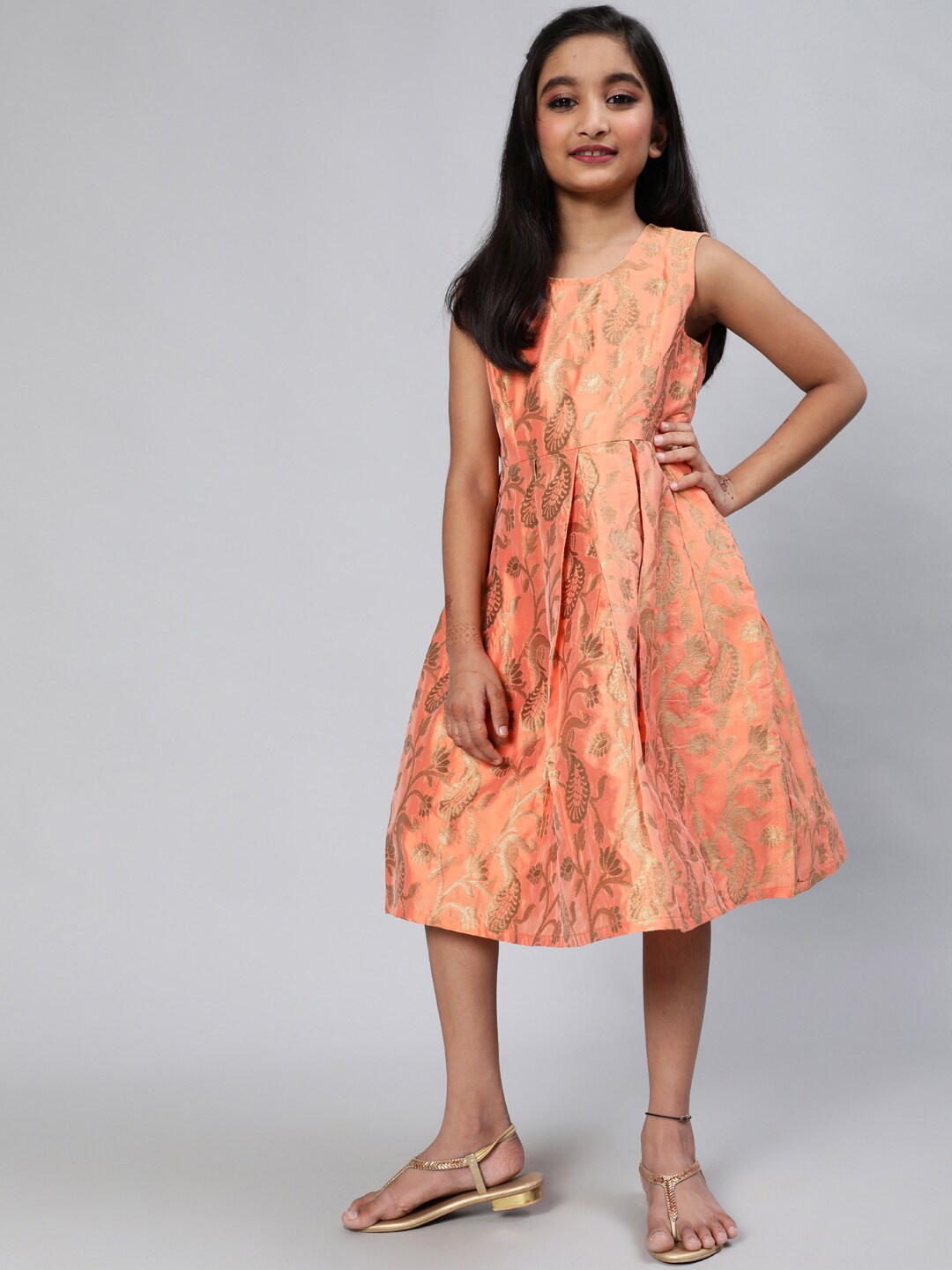 

Aks Kids Girls Ethnic Motifs Self Design Pleated Detailed A-Line Ethnic Dress, Peach