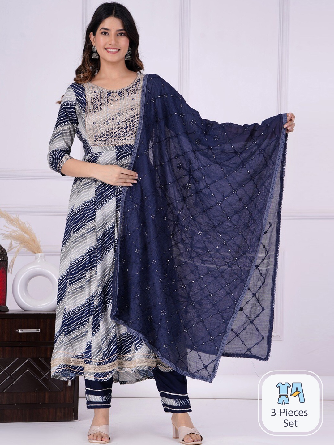 

UNISETS Bandhani Printed Empire Kurta With Trousers & Dupatta, Navy blue