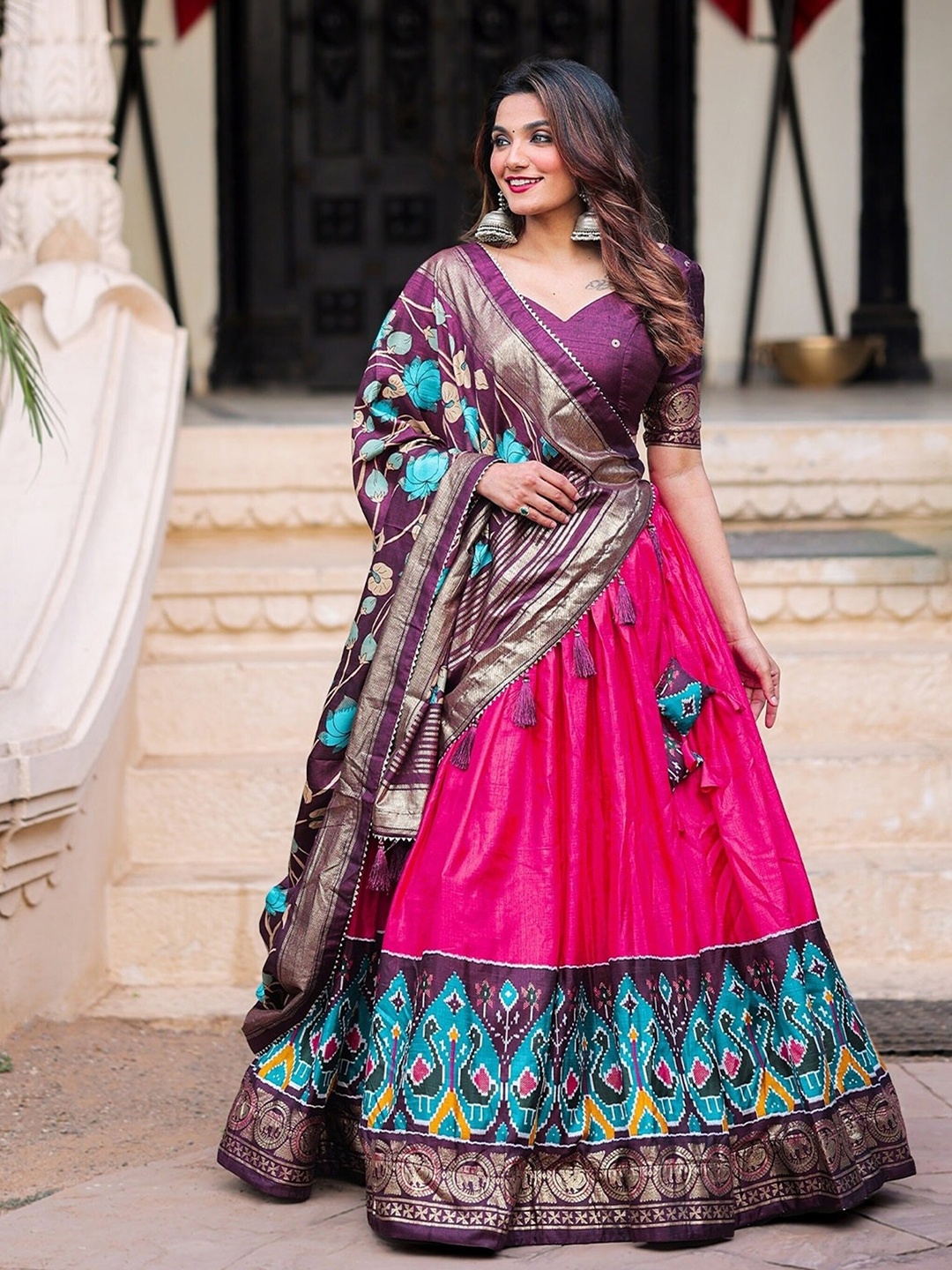 

UDBHAV TEXTILE Foil Printed Semi-Stitched Lehenga & Unstitched Blouse With Dupatta, Pink