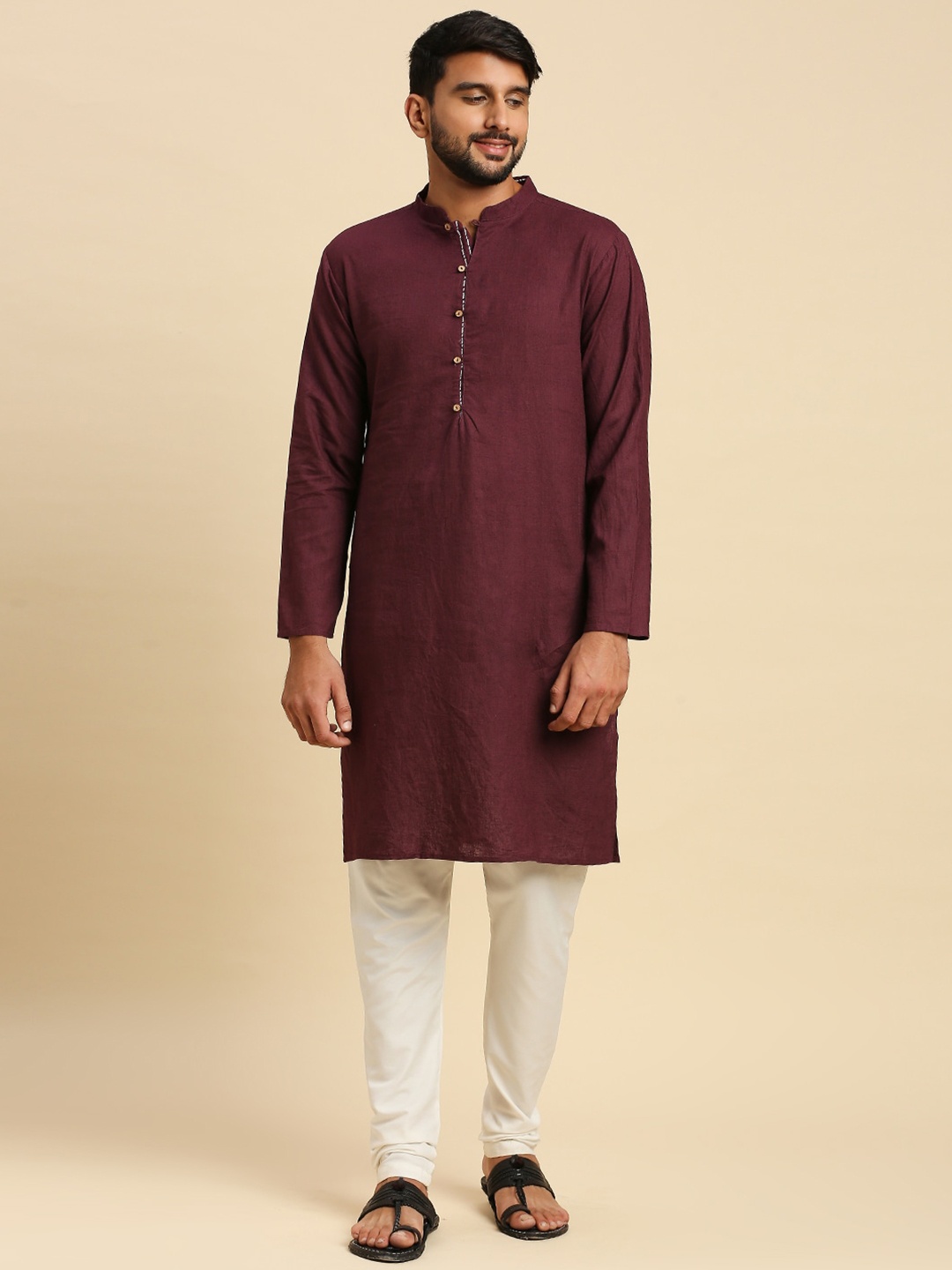 

Anubhutee Mandarin Collar Flax Kurta, Maroon