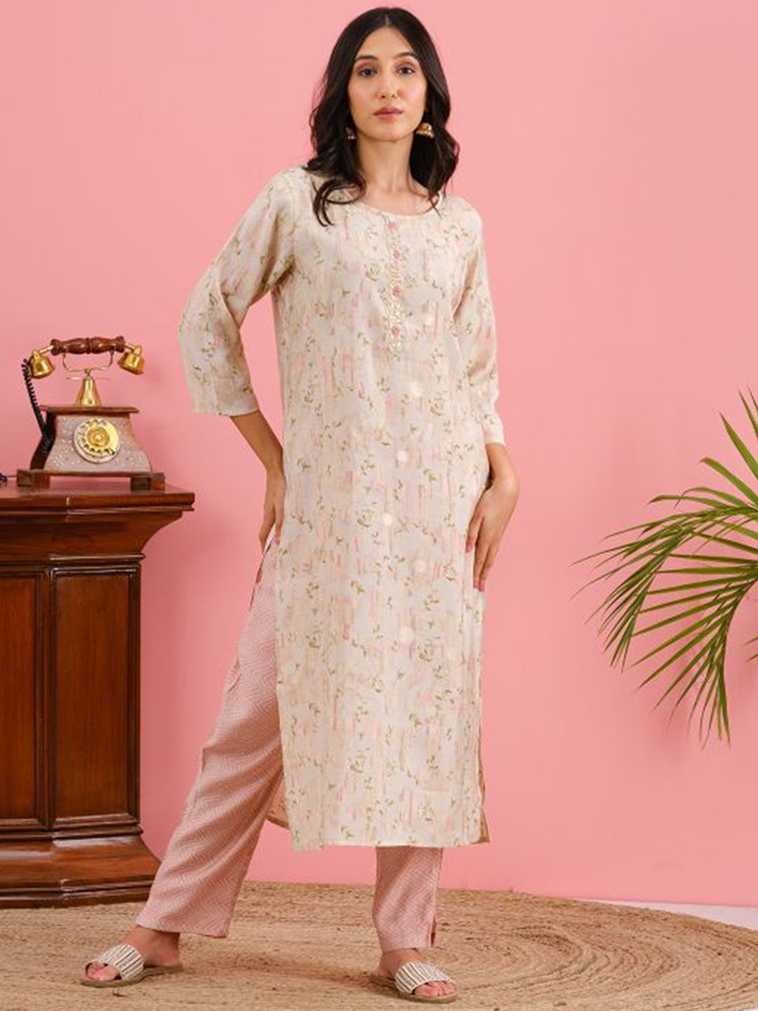 

Chowkhat Floral Printed Pure Cotton Kurta With Trousers, Pink