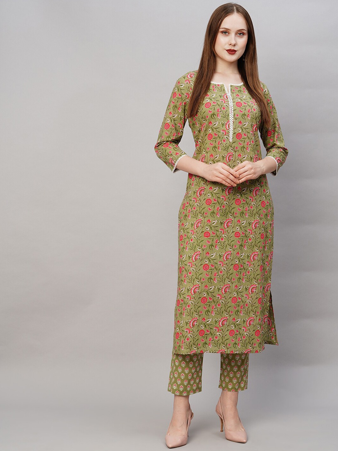 

KALINI Floral Printed Regular Kurta With Trousers, Green