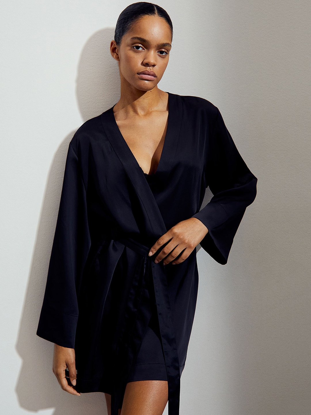 

H&M Satin Dressing Gown, Black