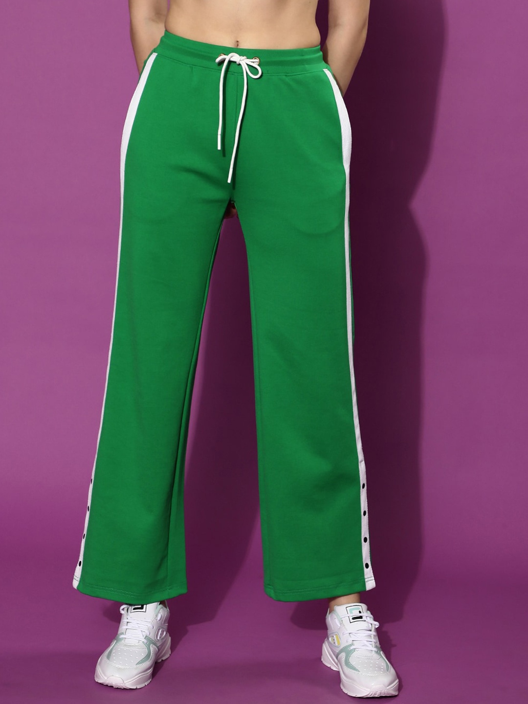 

JUNEBERRY Women Straight Fit Cotton Track Pants, Green
