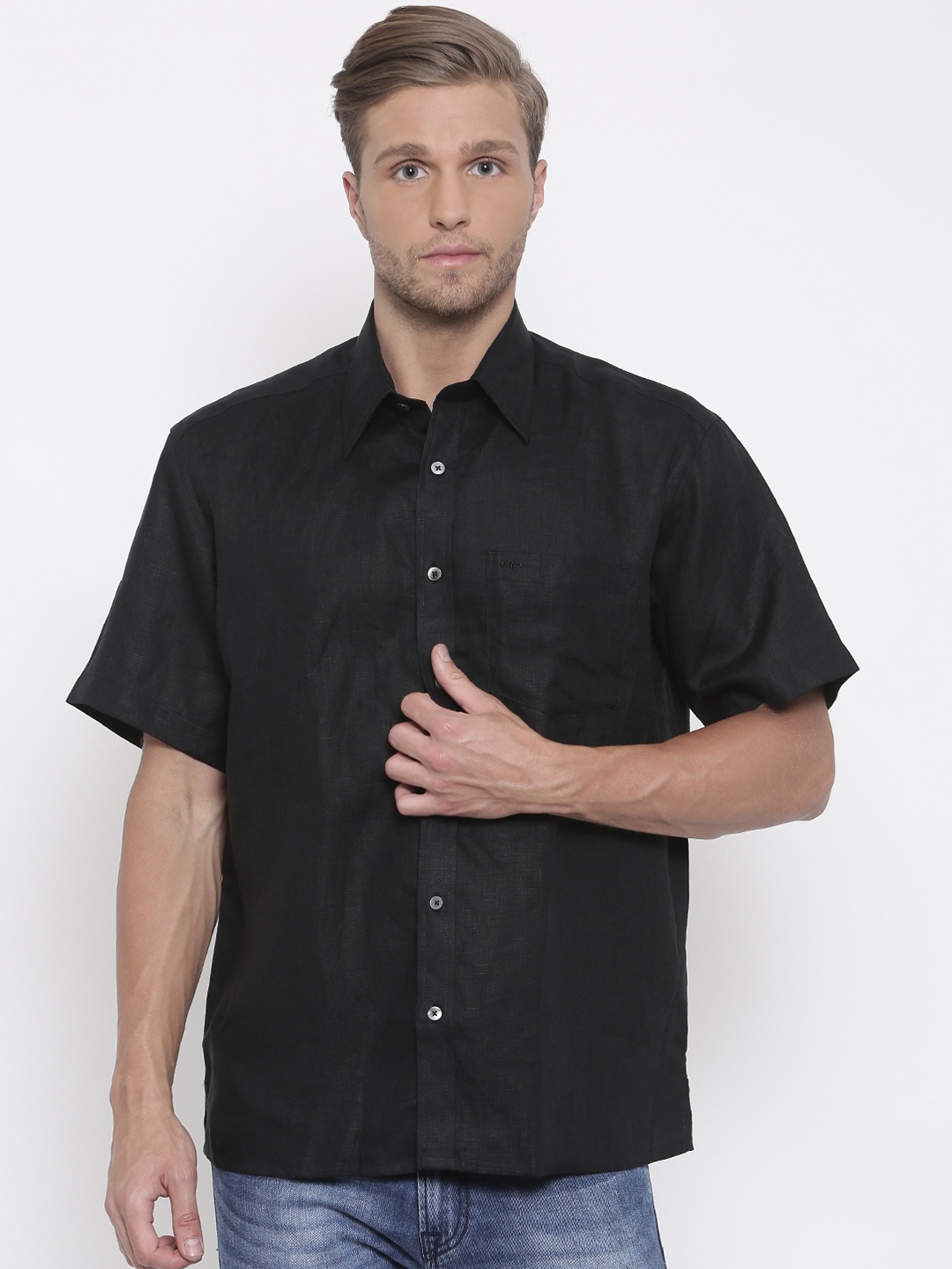 

ColorPlus Men Black Classic Regular Fit Solid Linen Casual Shirt