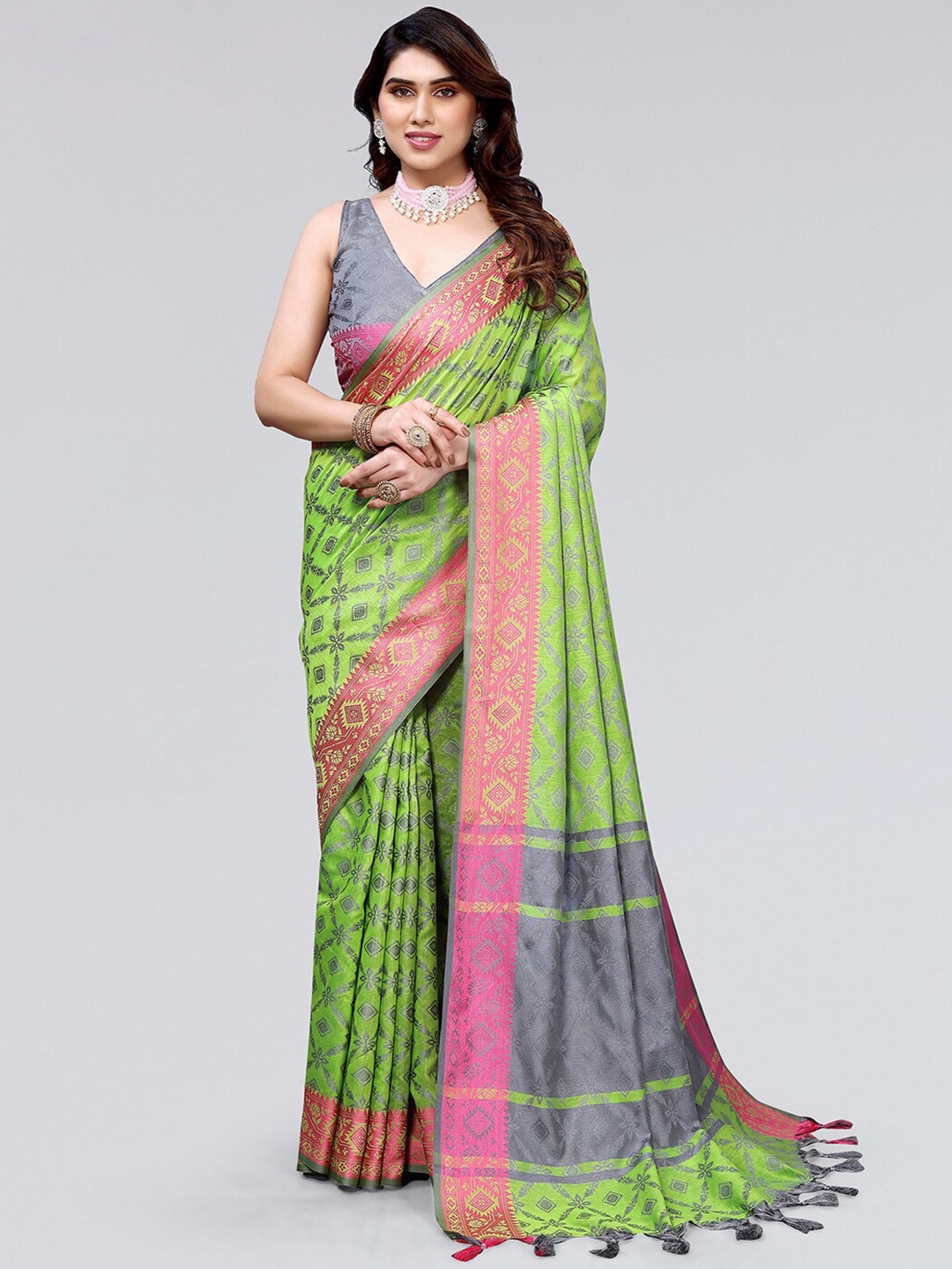 

SIRIL Ethnic Motifs Woven Design Silk Cotton Saree, Grey