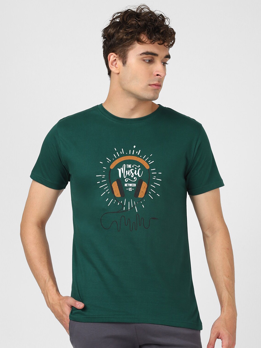

UrbanMark Graphic Printed Cotton T-shirt, Green