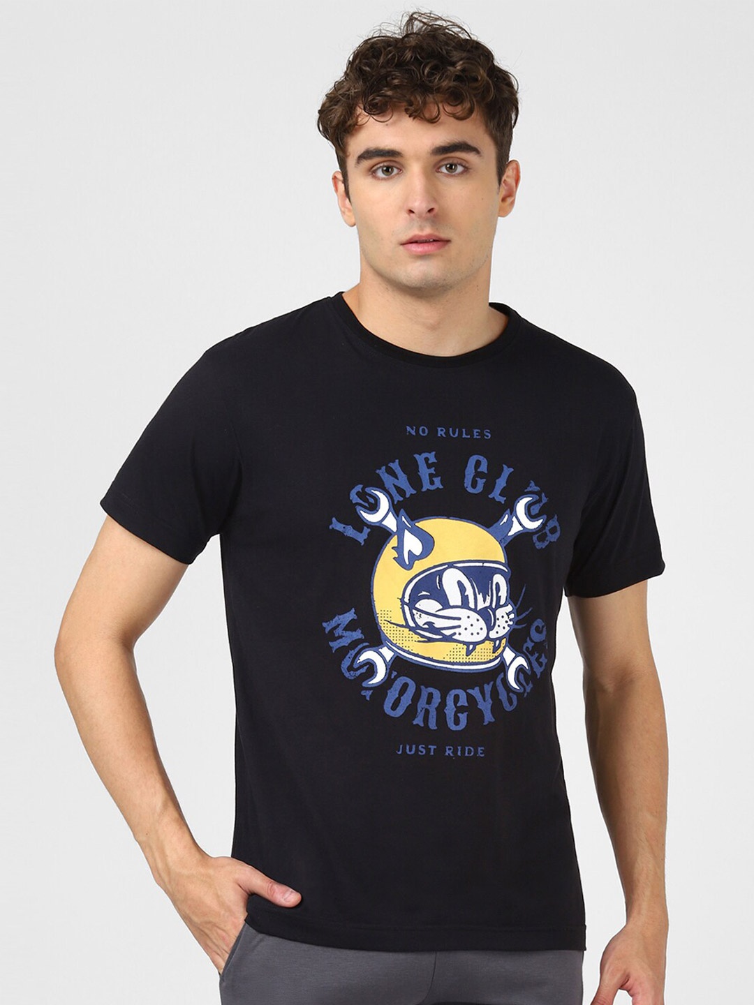 

UrbanMark Graphic Printed Cotton T-shirt, Black