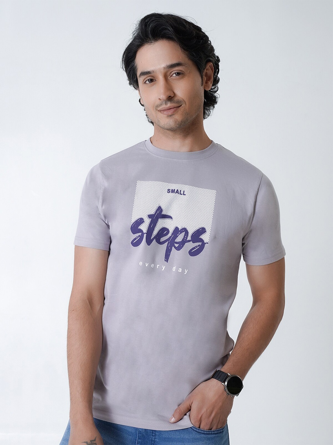 

UrbanMark Typography Printed Pure Cotton Regular Fit T-shirt, Purple