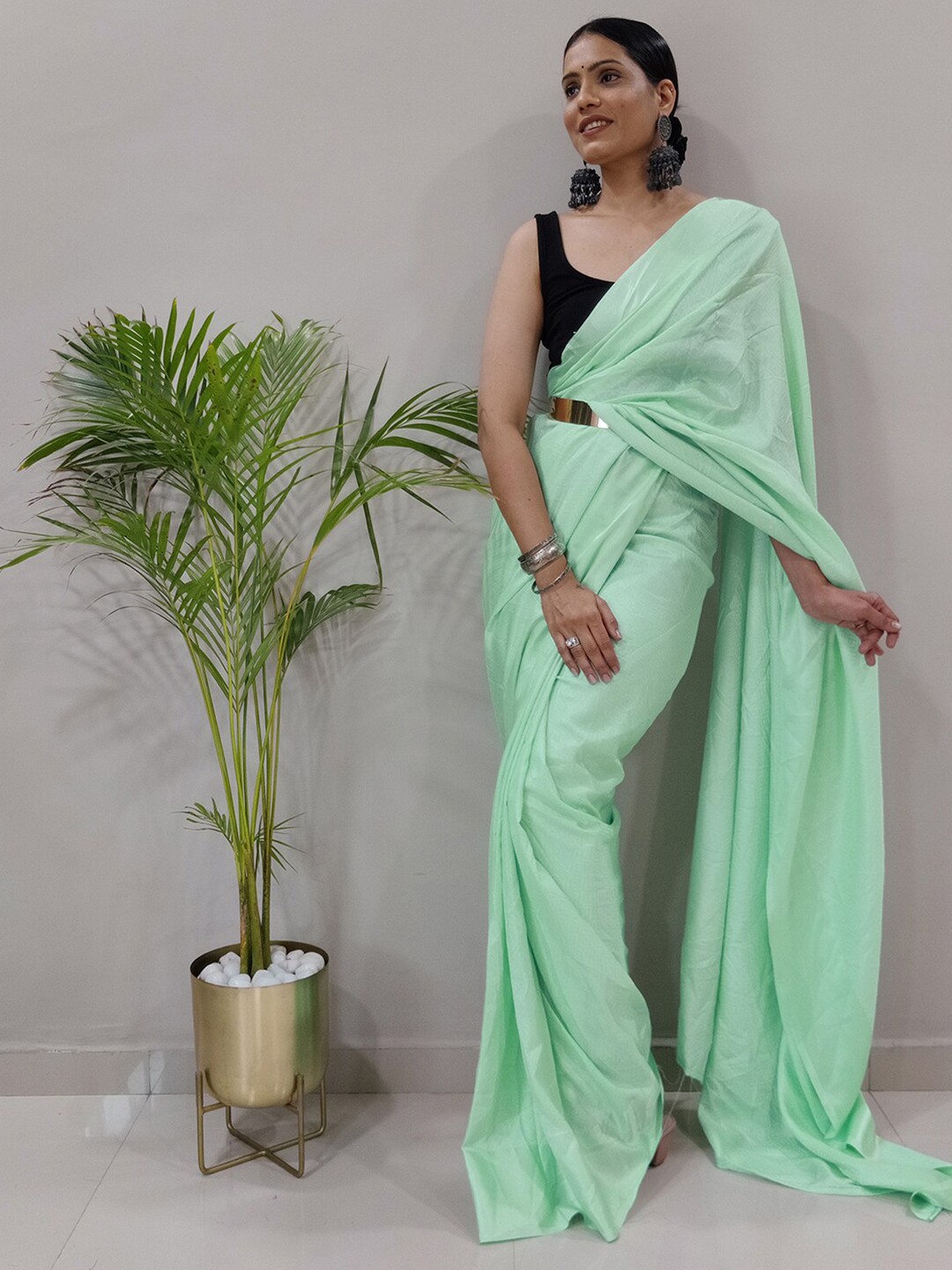 

Satrani Silk Blend Ready To Wear Saree, Green