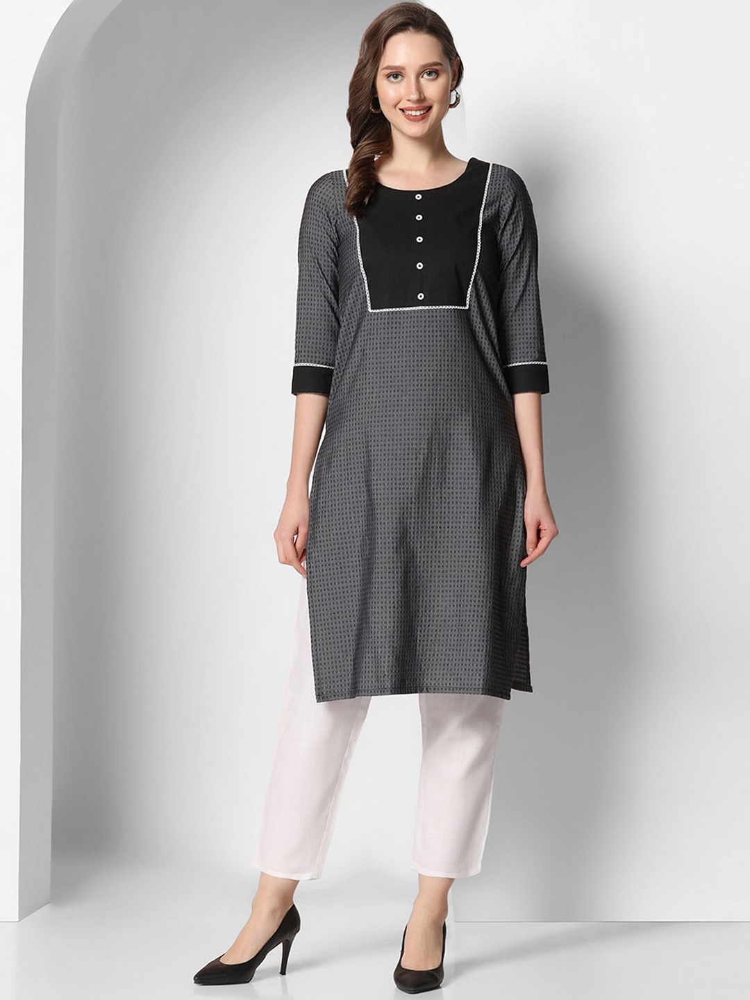 

KALINI Yoke Design Sraight Kurta, Grey