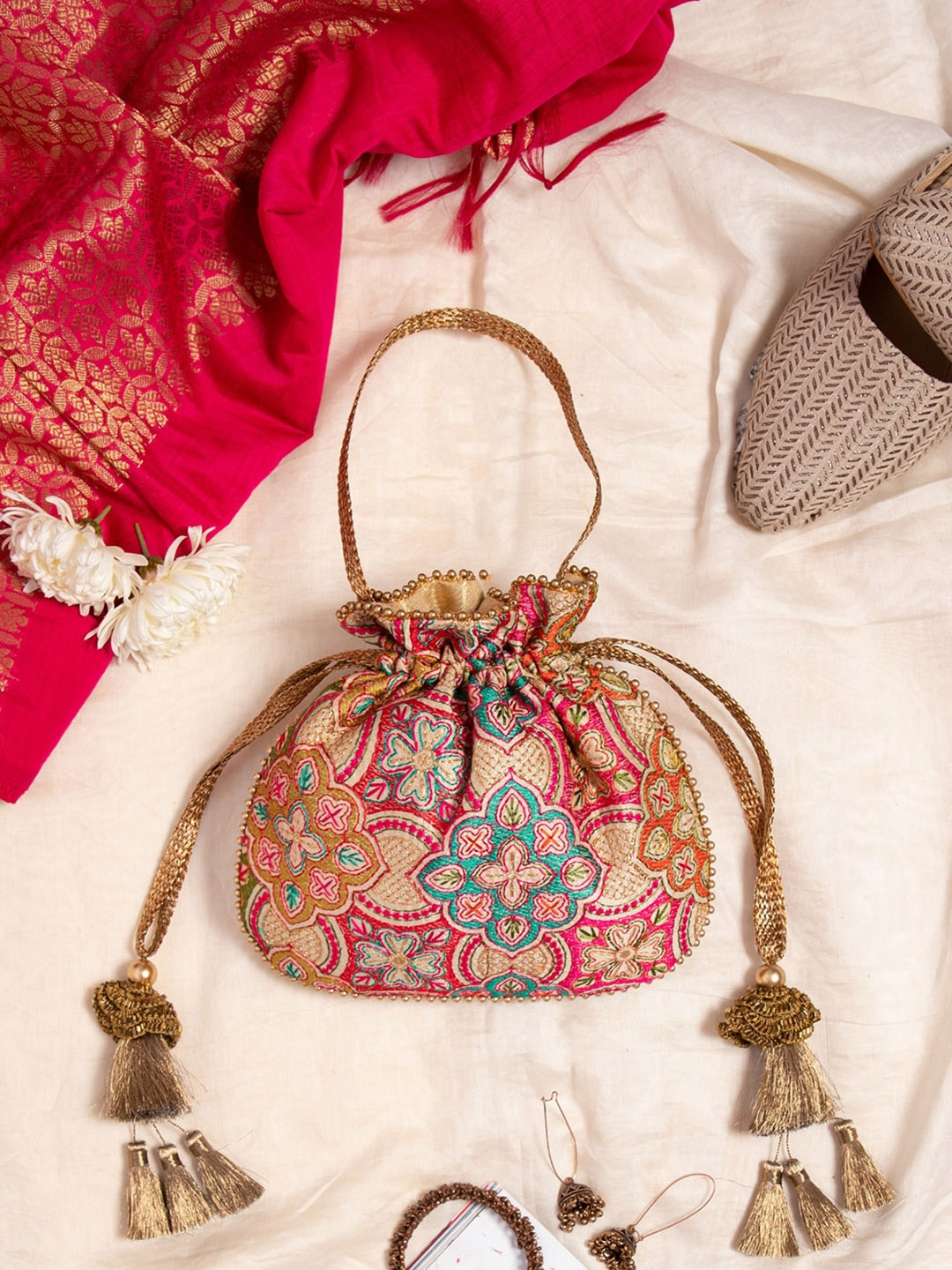 

AMYRA Embroidered Embellished Potli, Cream