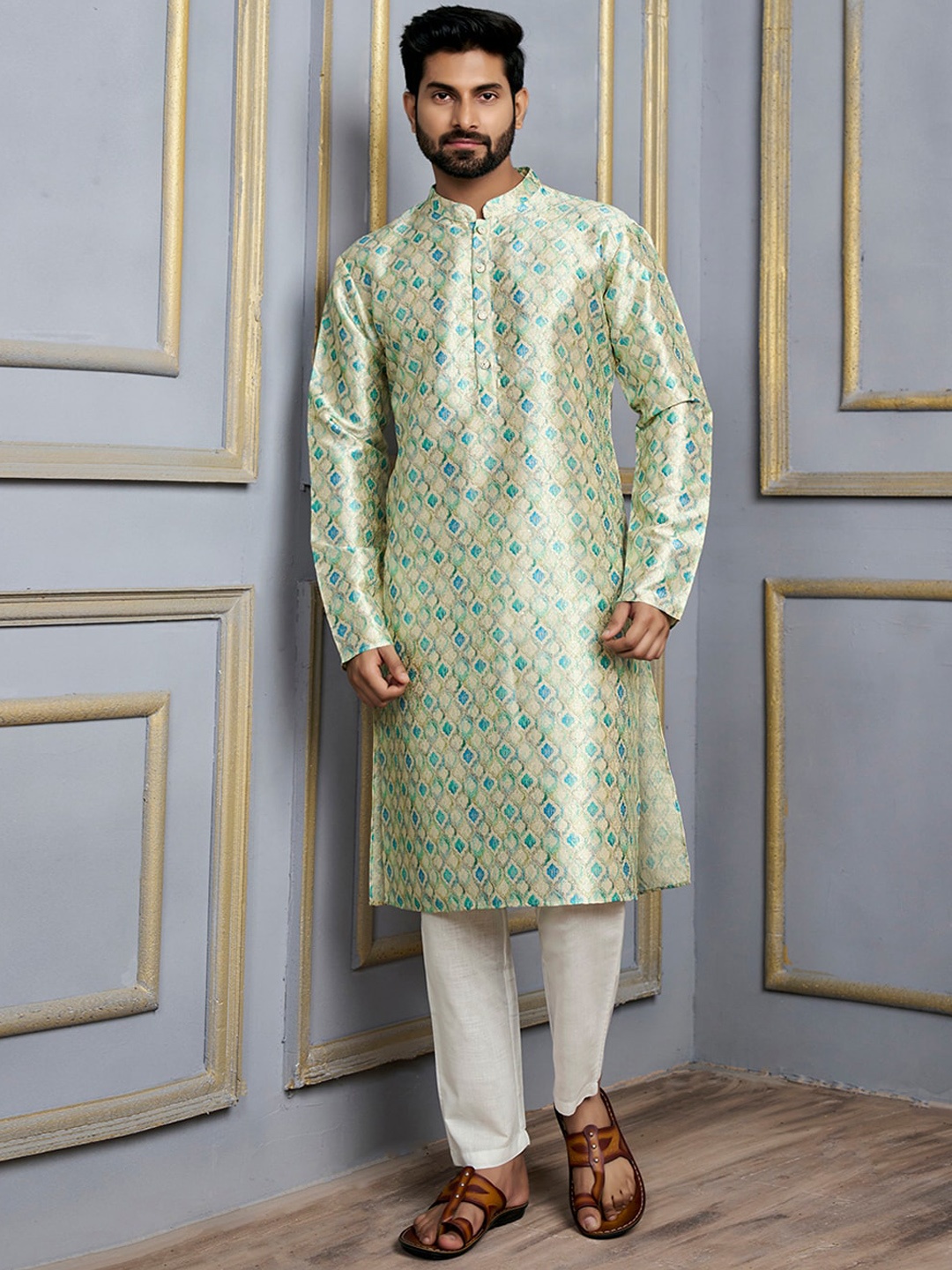 

Inddus Ethnic Motifs Printed Mandarin Collar Kurta, Green