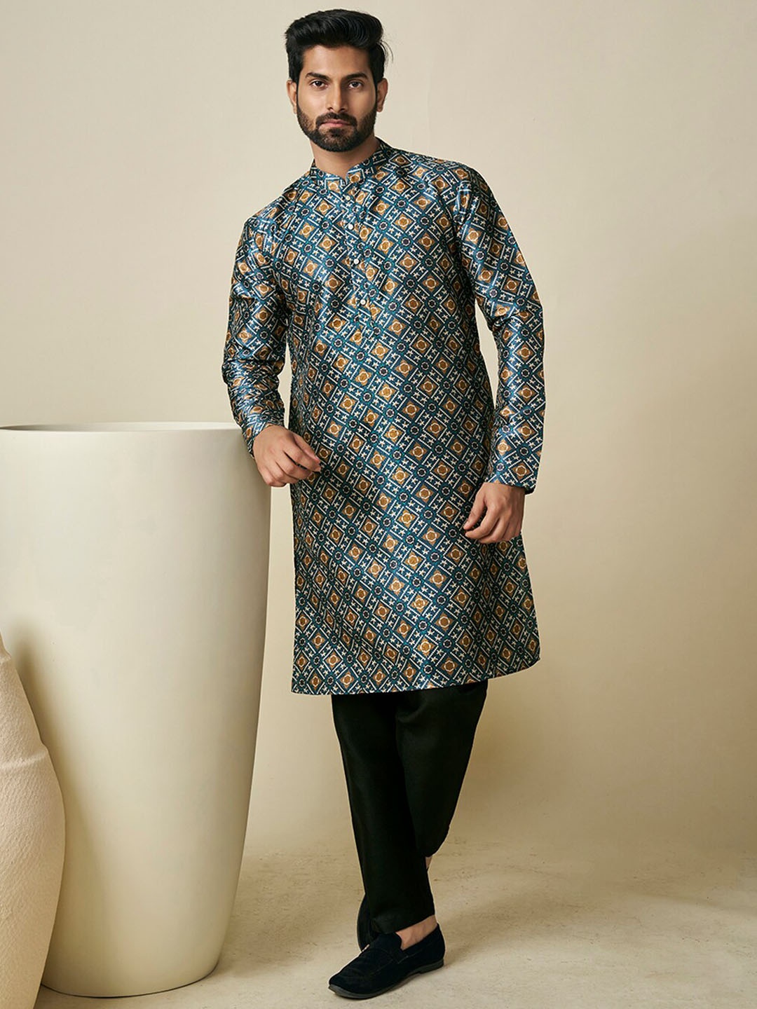 

Inddus Ethnic Motif Printed Straight Kurta, Green