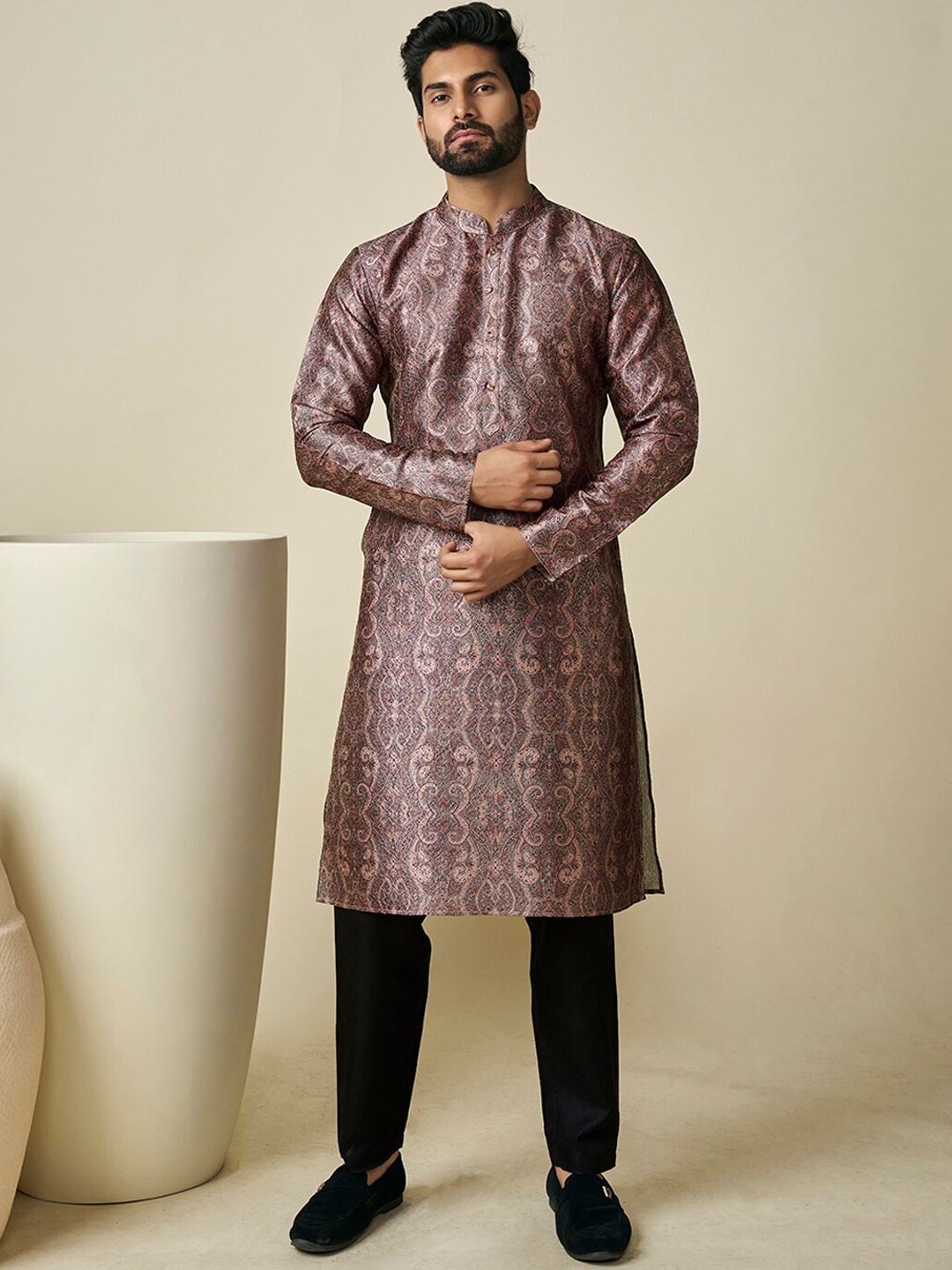 

Inddus Ethnic Motif Printed Straight Kurta, Pink