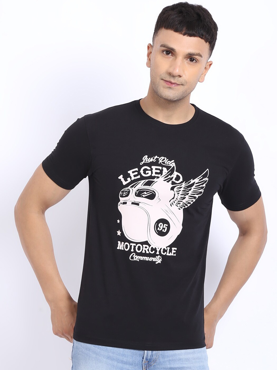 

HOUSE OF VEDAS Graphic Printed T-shirt, Black