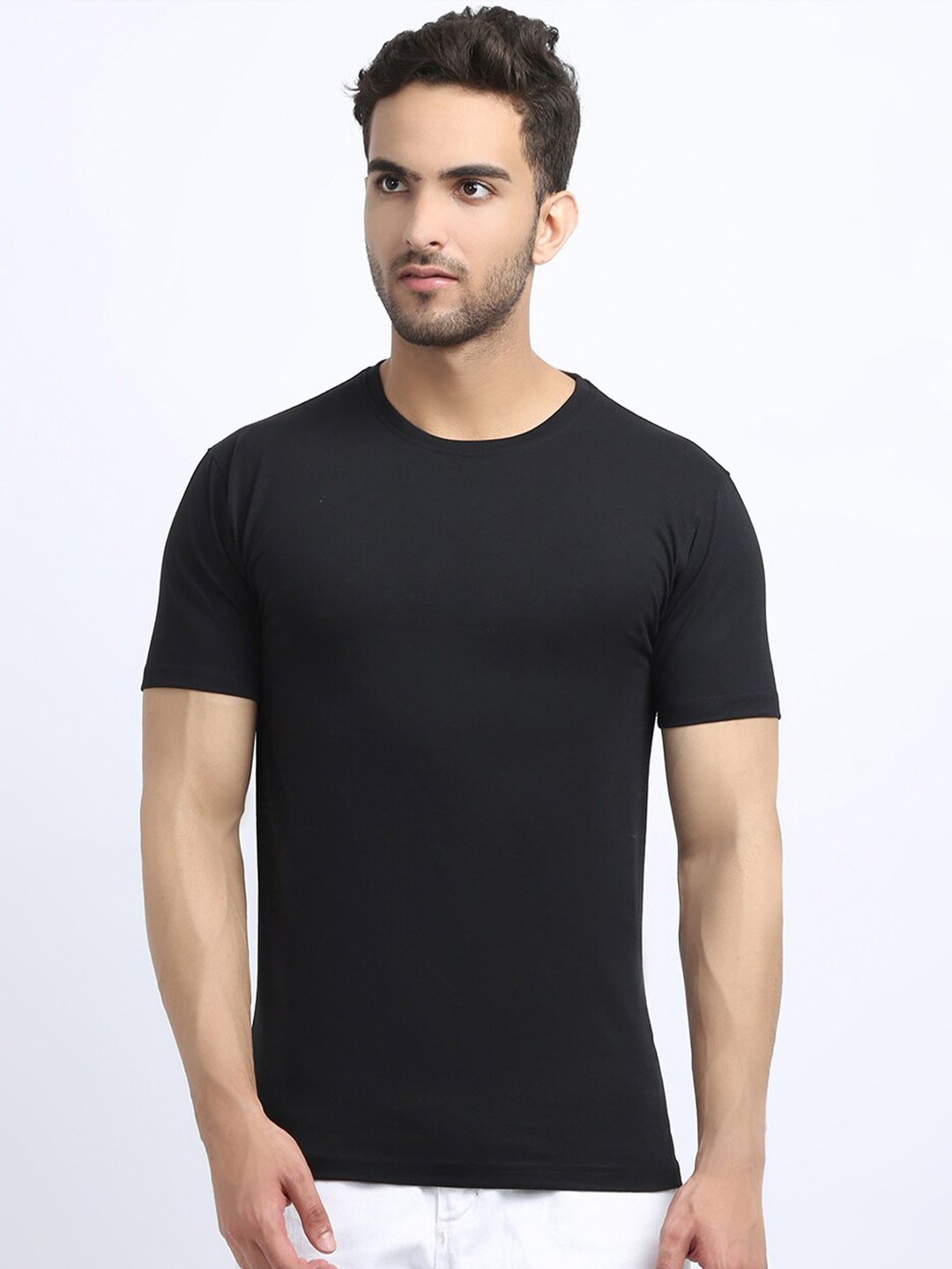 

HOUSE OF VEDAS Round Neck T-shirt, Black