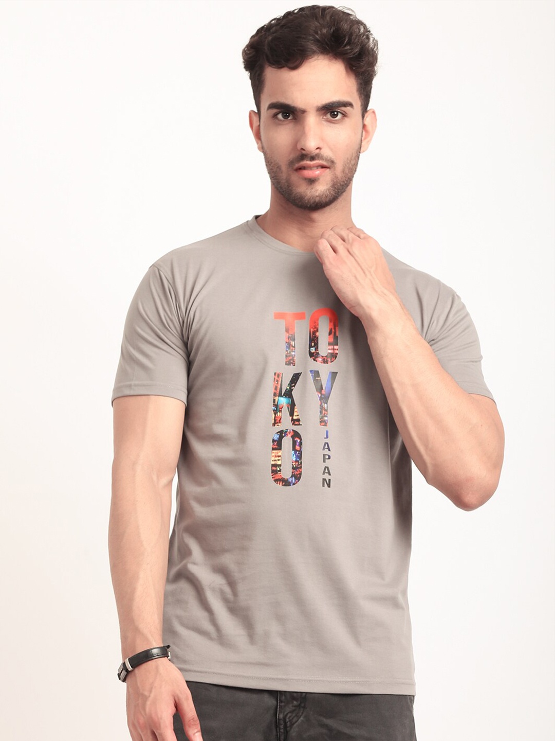 

HOUSE OF VEDAS Typography Printed T-shirt, Grey