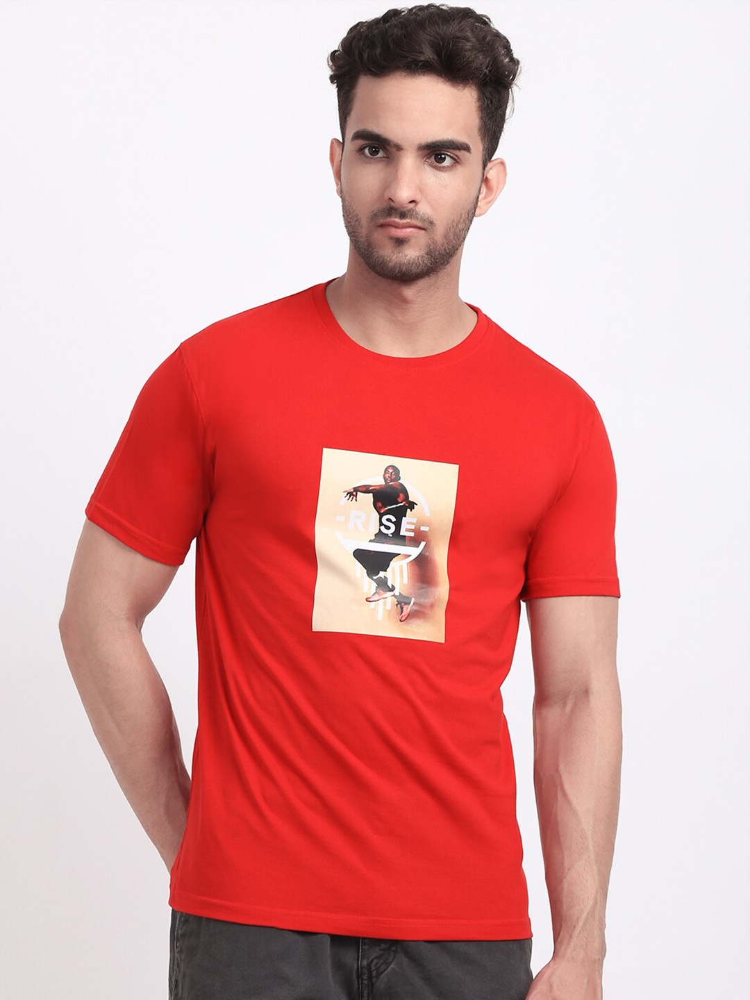 

HOUSE OF VEDAS Graphic Printed Regular Fit T-shirt, Red
