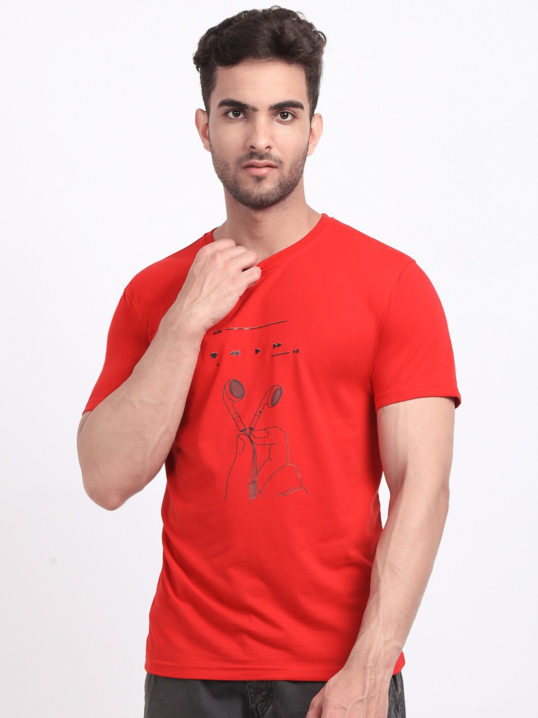 

HOUSE OF VEDAS Typography Printed Regular Fit T-shirt, Red