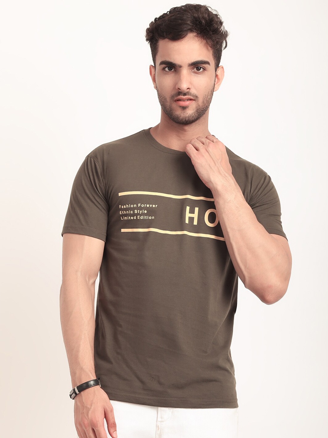 

HOUSE OF VEDAS Typography Printed Regular Fit T-shirt, Olive