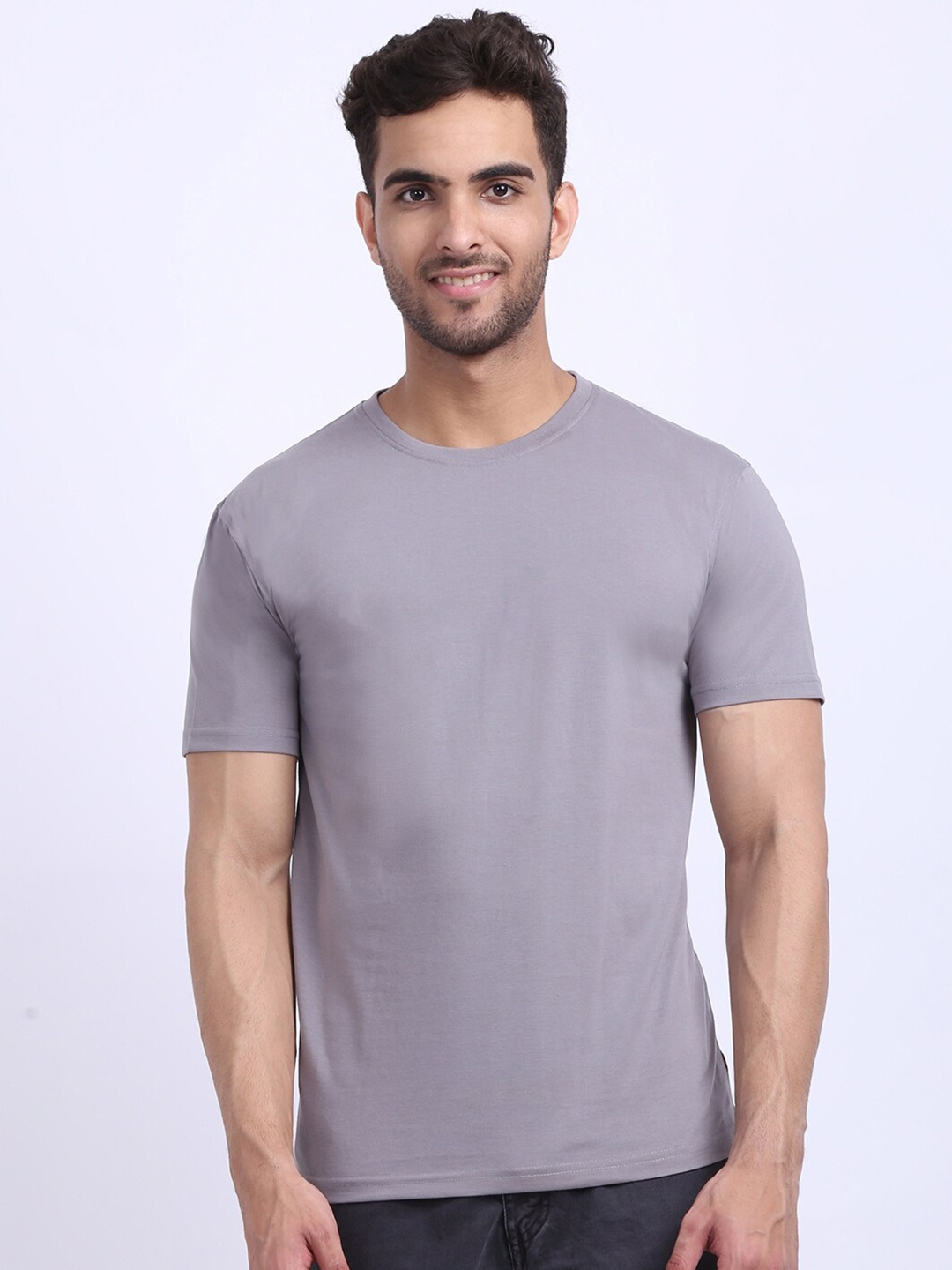 

HOUSE OF VEDAS Round Neck T-shirt, Grey