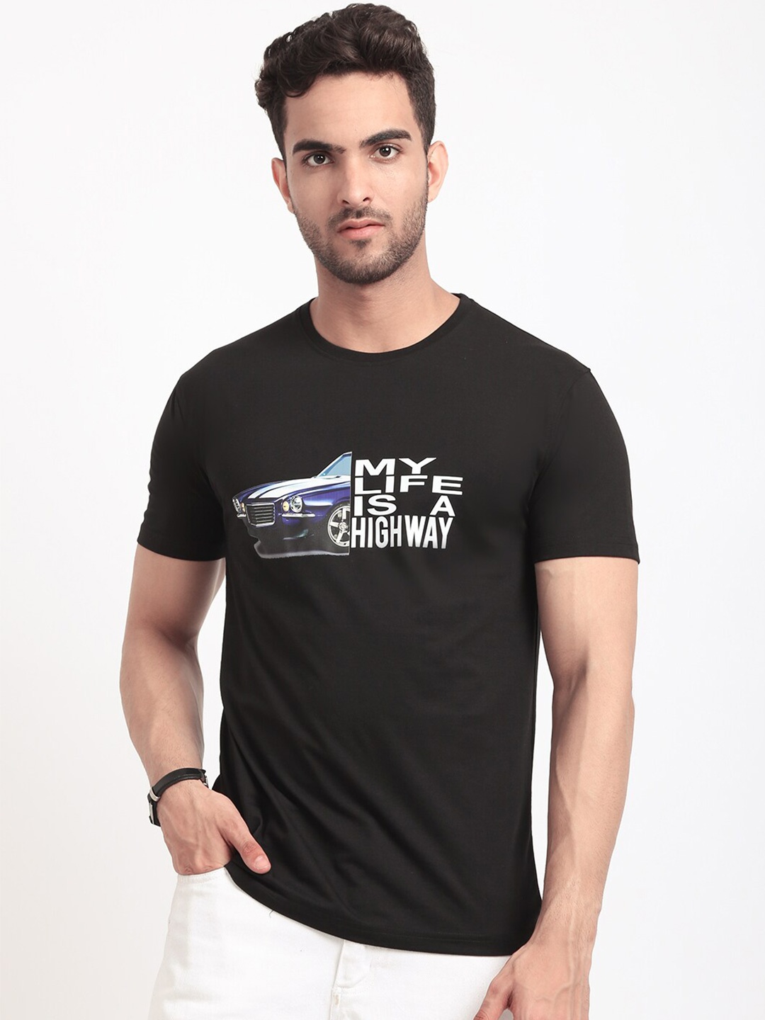 

HOUSE OF VEDAS Typography Printed Round Neck T-Shirt, Black