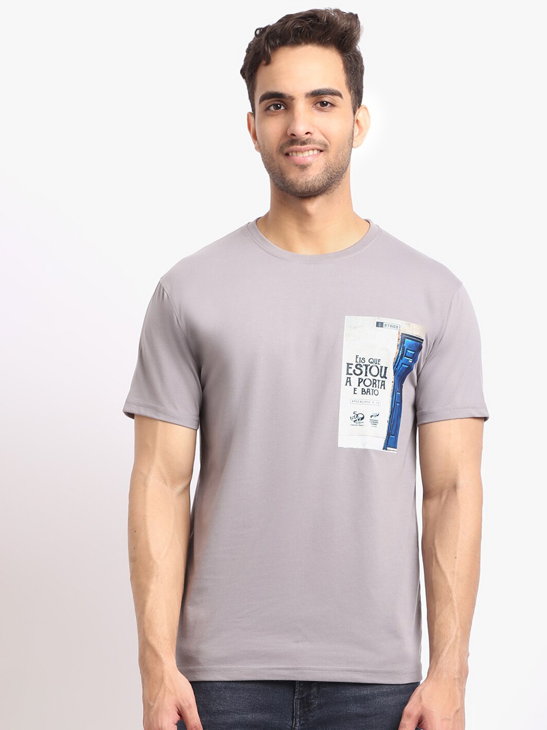 

HOUSE OF VEDAS Graphic Printed T-shirt, Grey