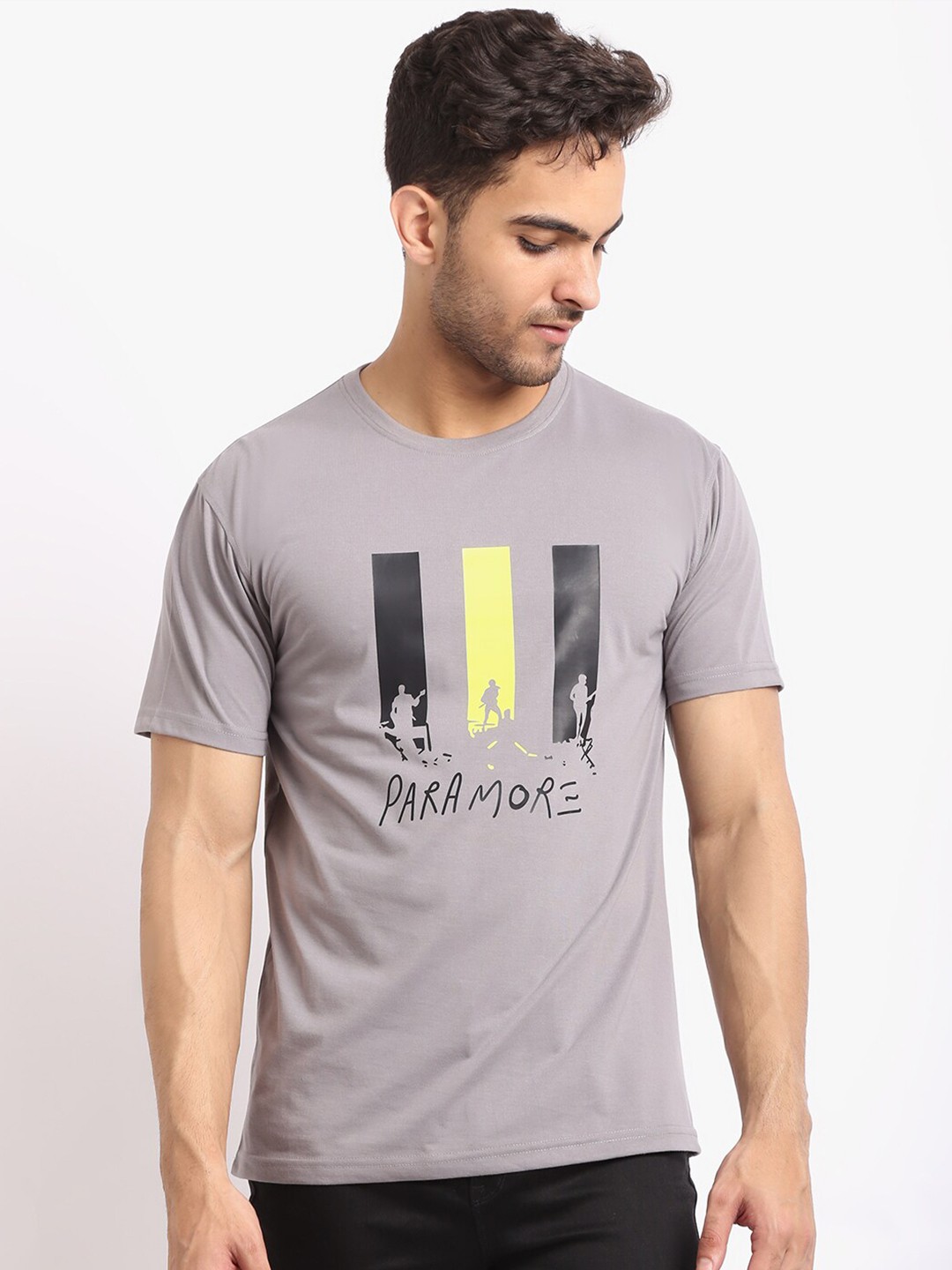 

HOUSE OF VEDAS Graphic Printed T-shirt, Grey